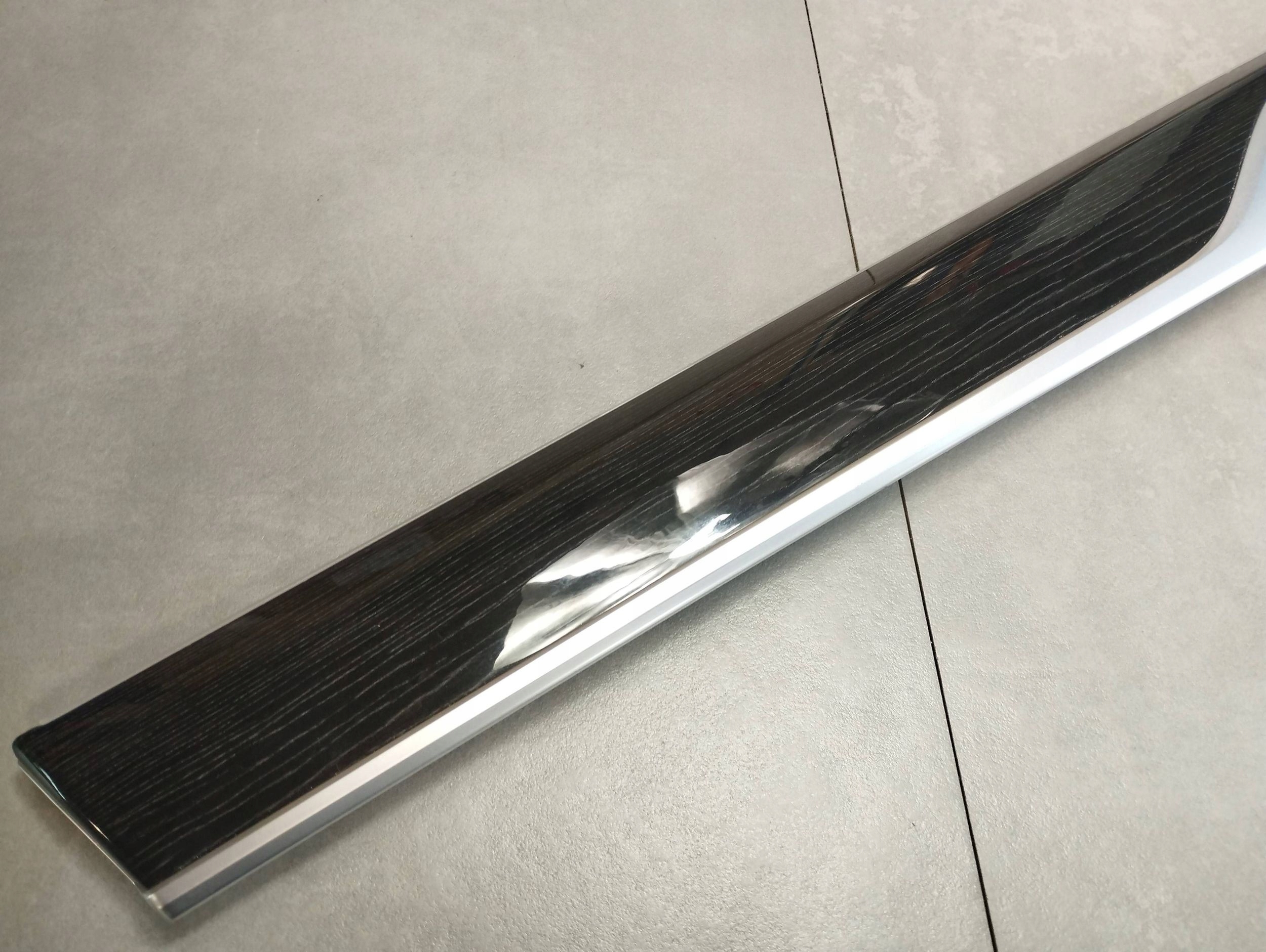 BMW 7 G11 moulding DEKOR door left 7851831