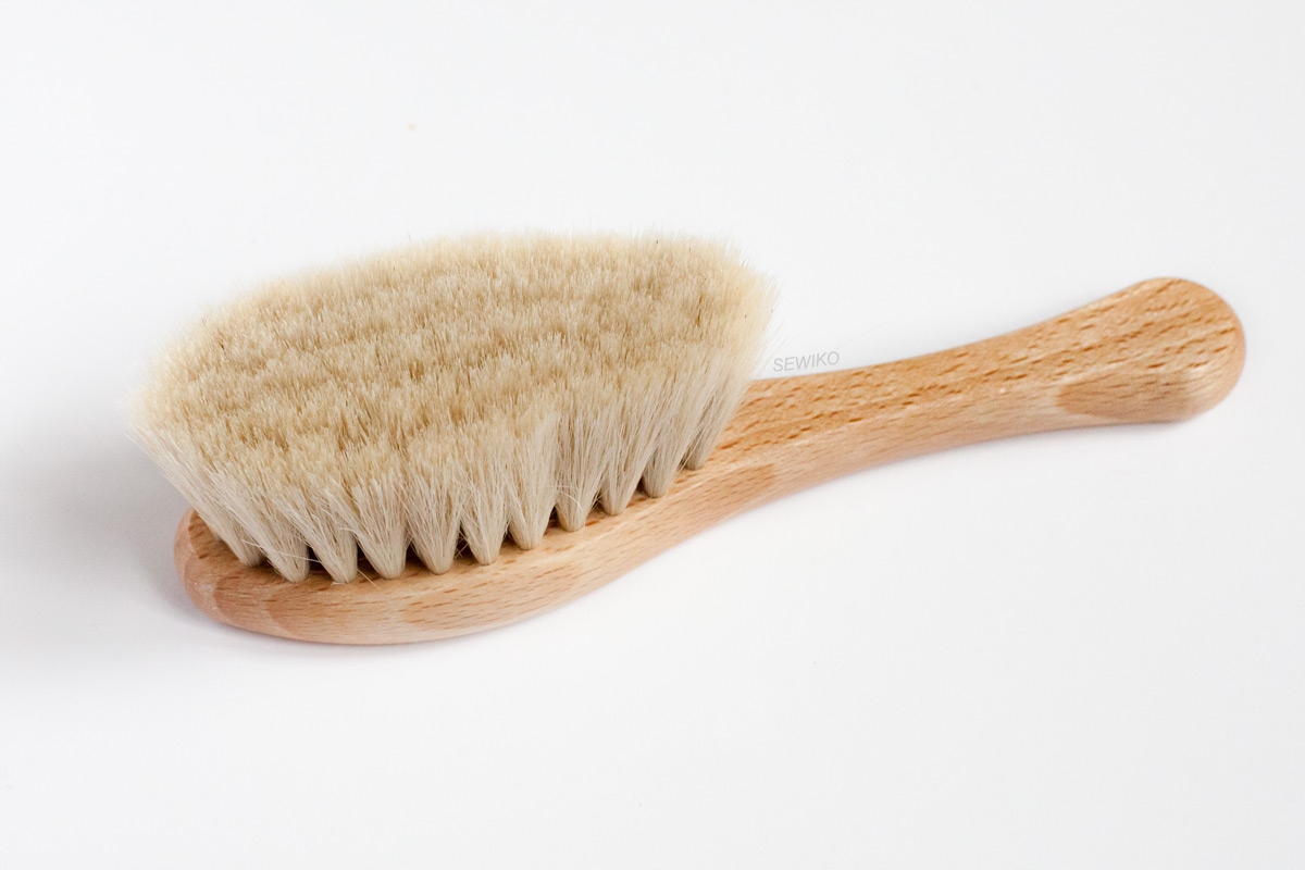 DREWNIANA SZCZOTKA DLA NIEMOWLĄT MIĘKKA KOZI WŁOS Marka inna marka