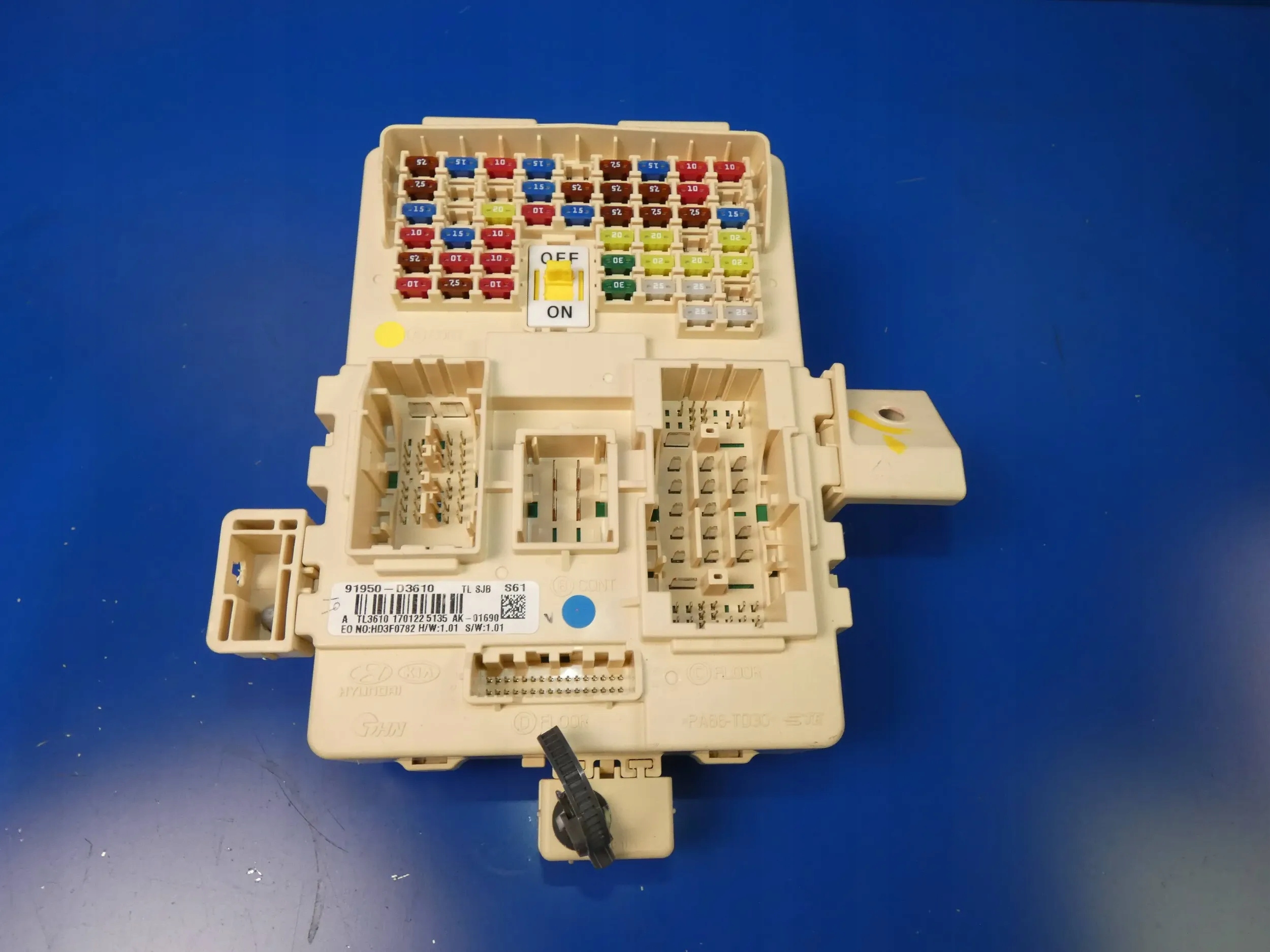 HYUNDAI TUCSON III SPORTAGE IV Module fusibles Module