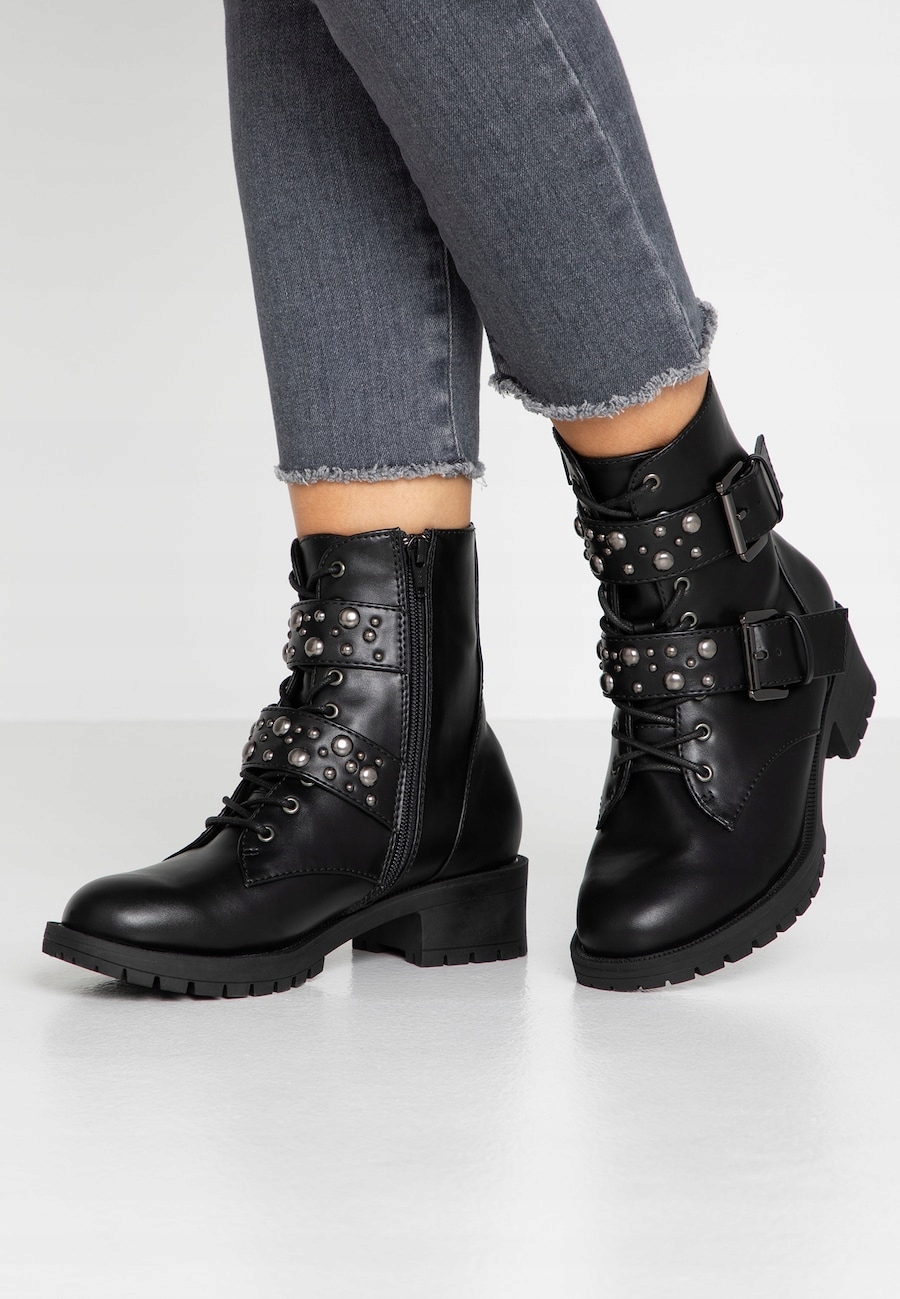 Dámské boty Bianco Wide Fit Biaclaire Stud velikost 37