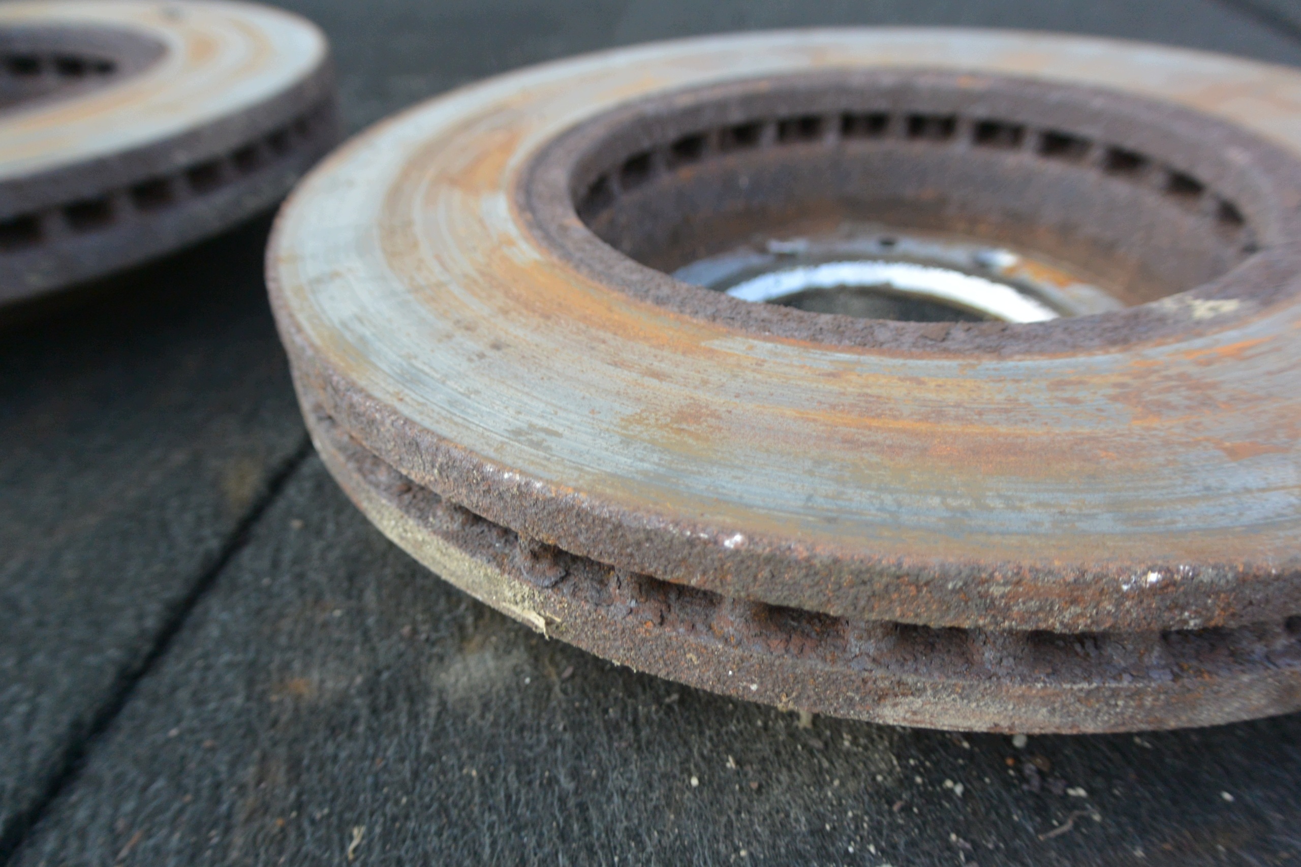 disc brake front left right 305MM FORD RANGER 5 MKV TKE KOMPLET