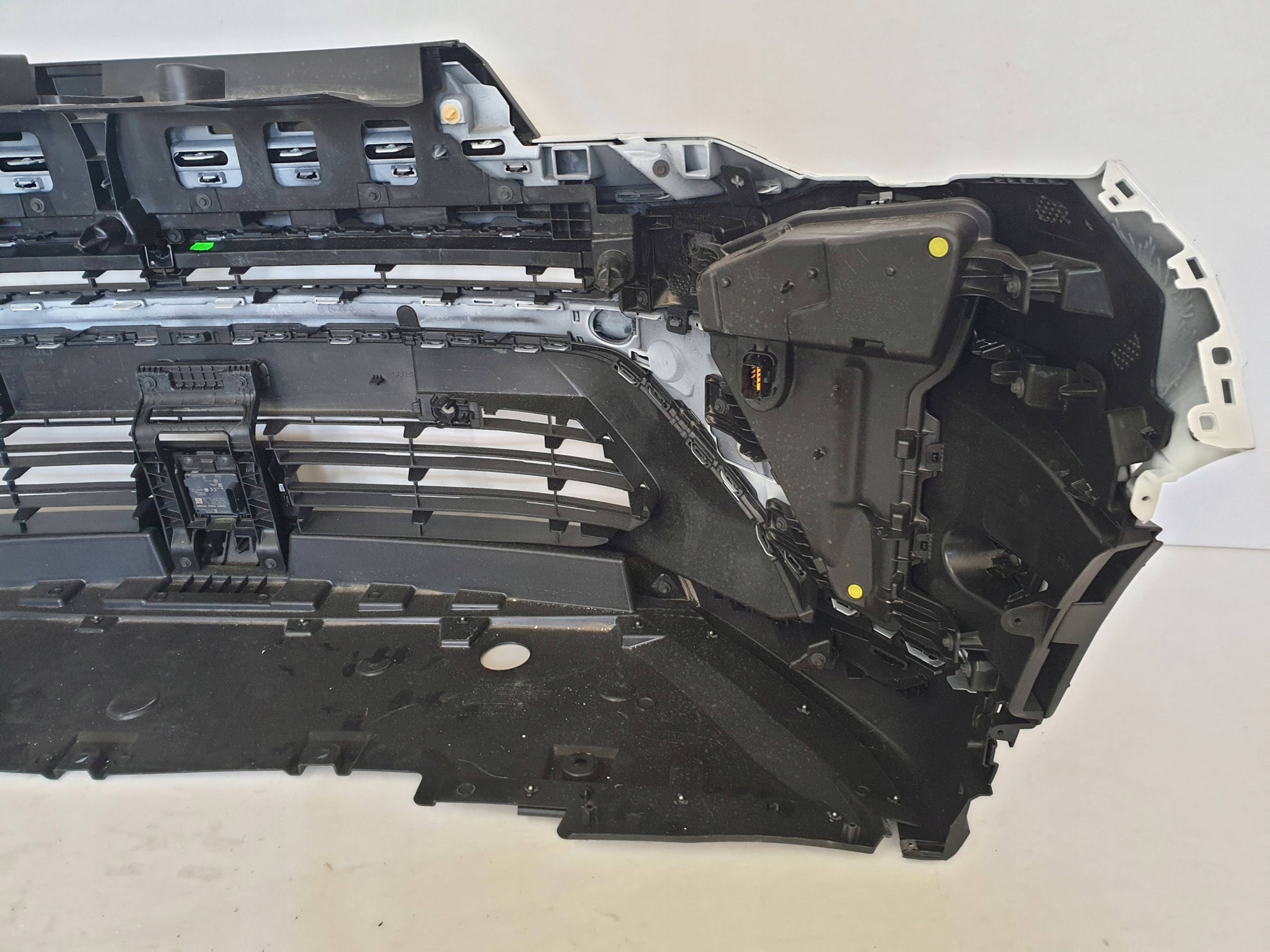 RENAULT CAPTUR II LIFT 24-> bumper front PDC LED RADAR cover KAMERA