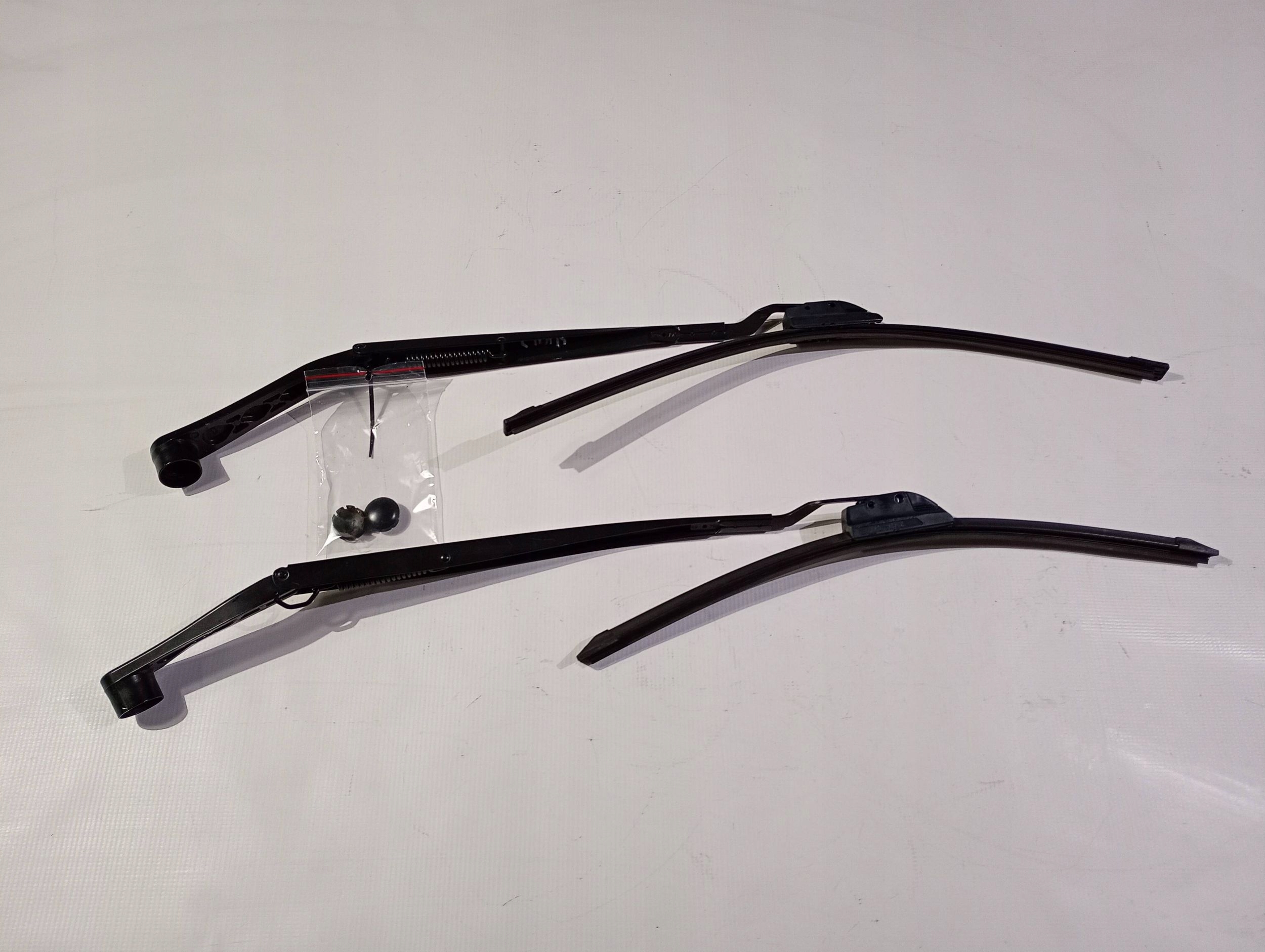 wiper arm zaslepki komplet Dodge Charger 2011-2014