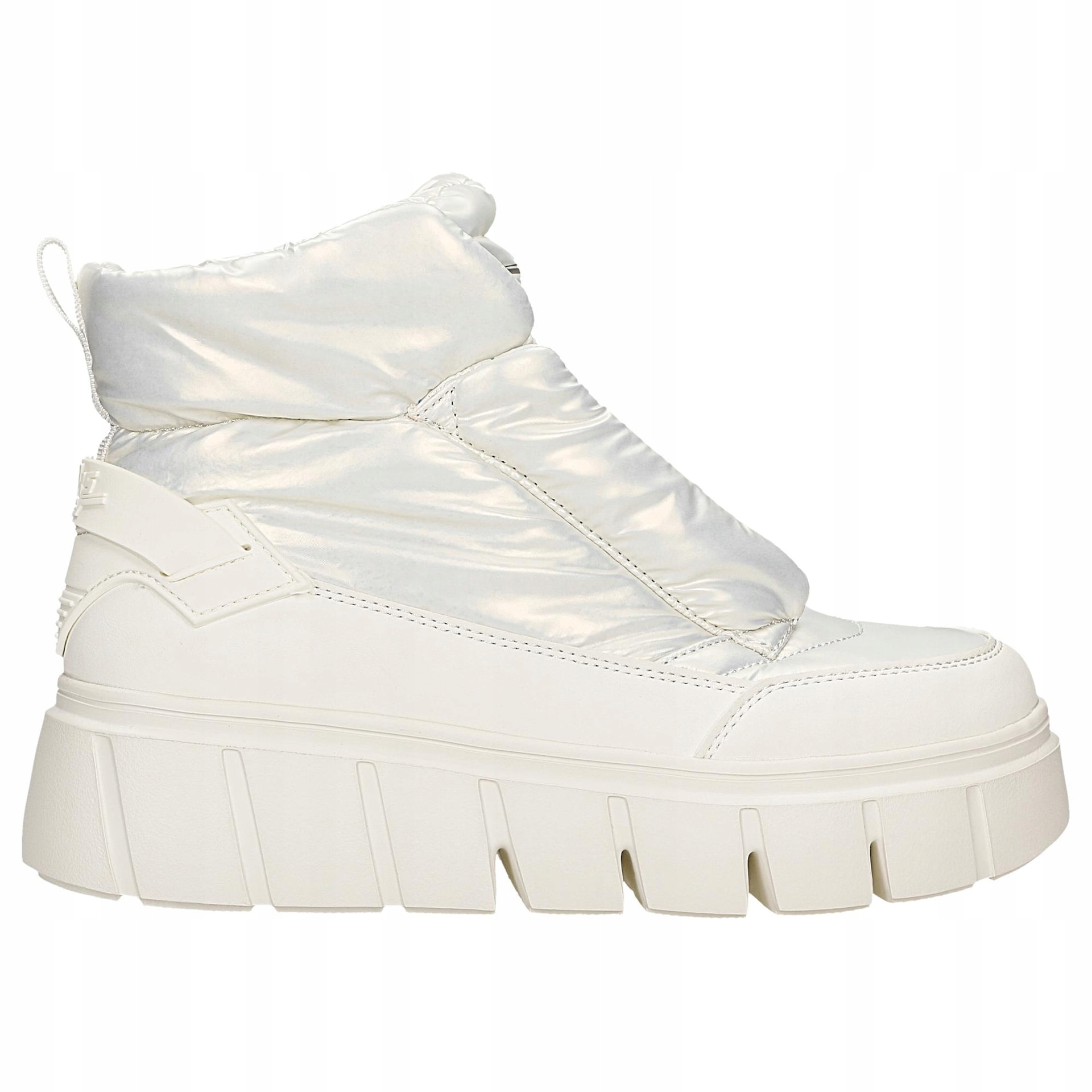 Bílé sněhule Relaks s perleťovým leskem vel.