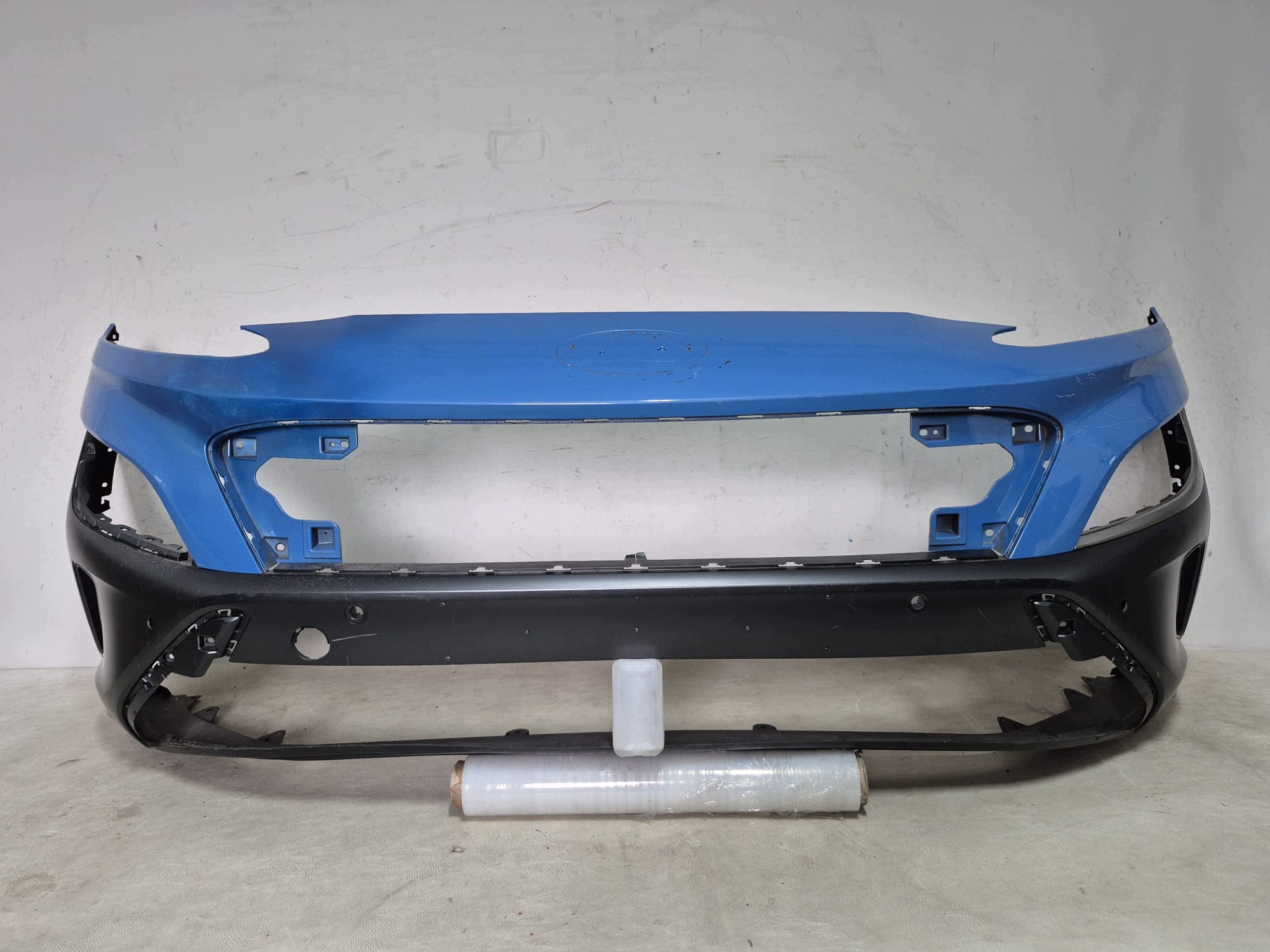 HYUNDAI KONA and 1 LIFT 20-23 bumper front front PDC
