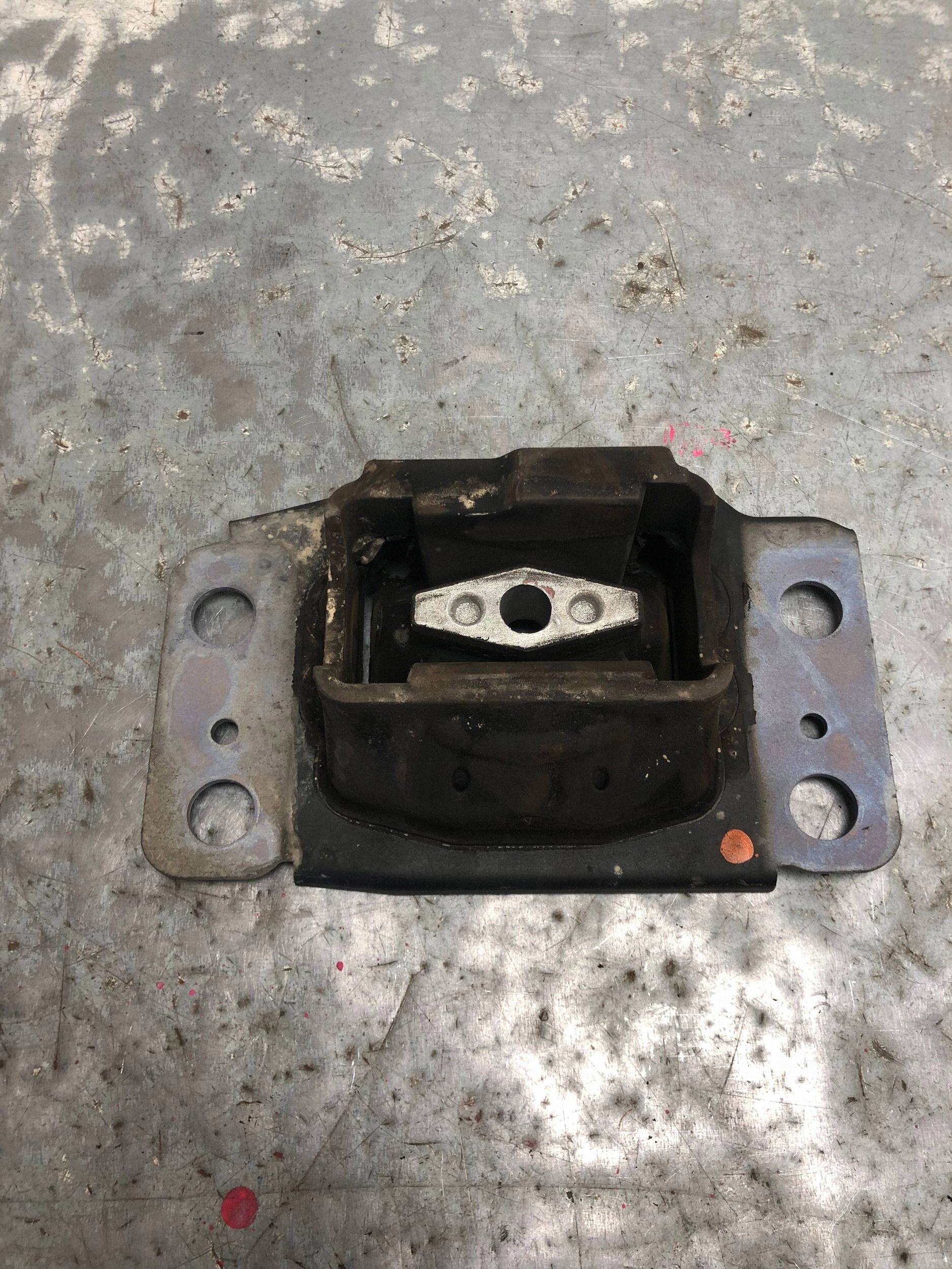 holder engine mount FORD MONDEO MK4 LIFT 6G91-7M121-AC