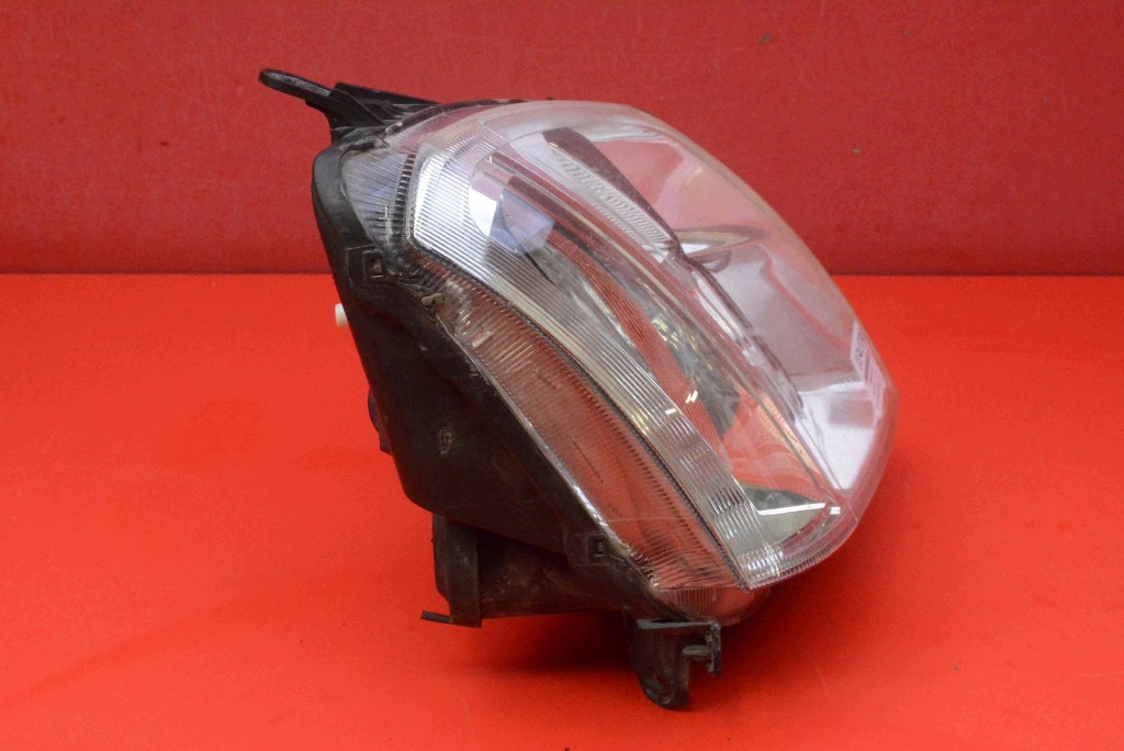 REFLEKTOR right light front EU 93321053GL OPEL MERIVA A 02-06