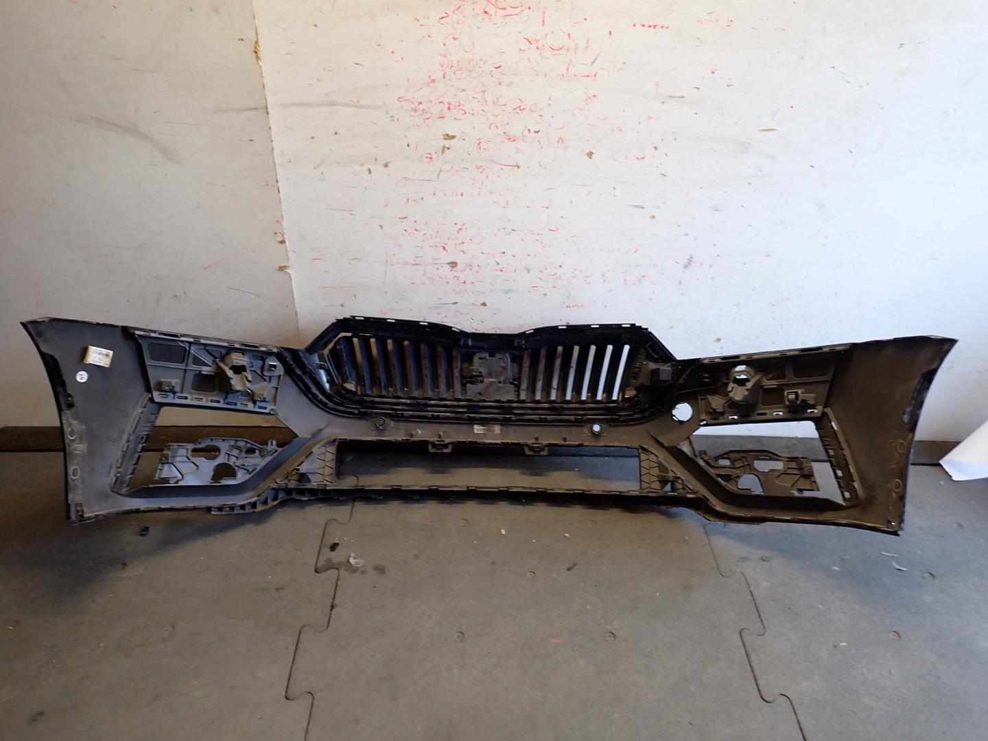 bumper front front SKODA OCTAVIA IV RS 2020- 5E3807217F