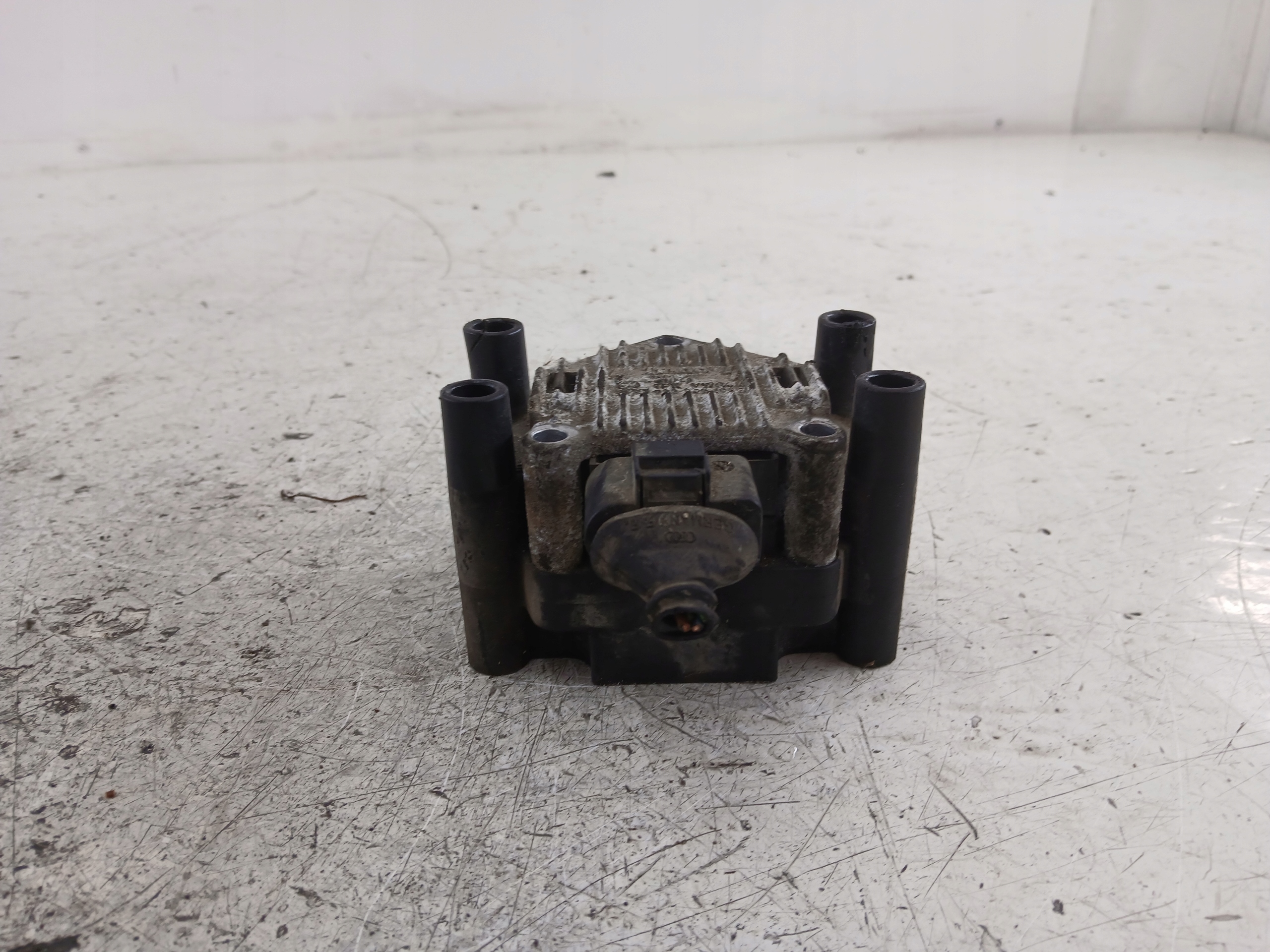VW GOLF IV SEAT LEON and 1.4 coil ignition 032905106B