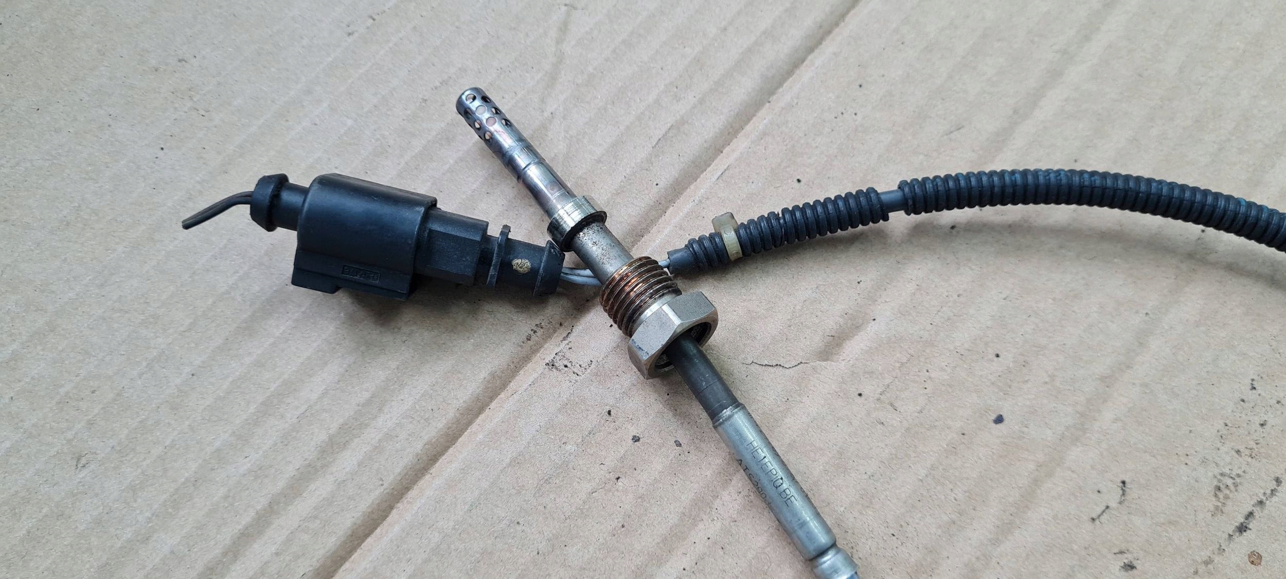 Q5 8R Sensor TEMPERATURY Gase 3.0 TDI 059906088AT A4 B8 A5 8T A6 C7