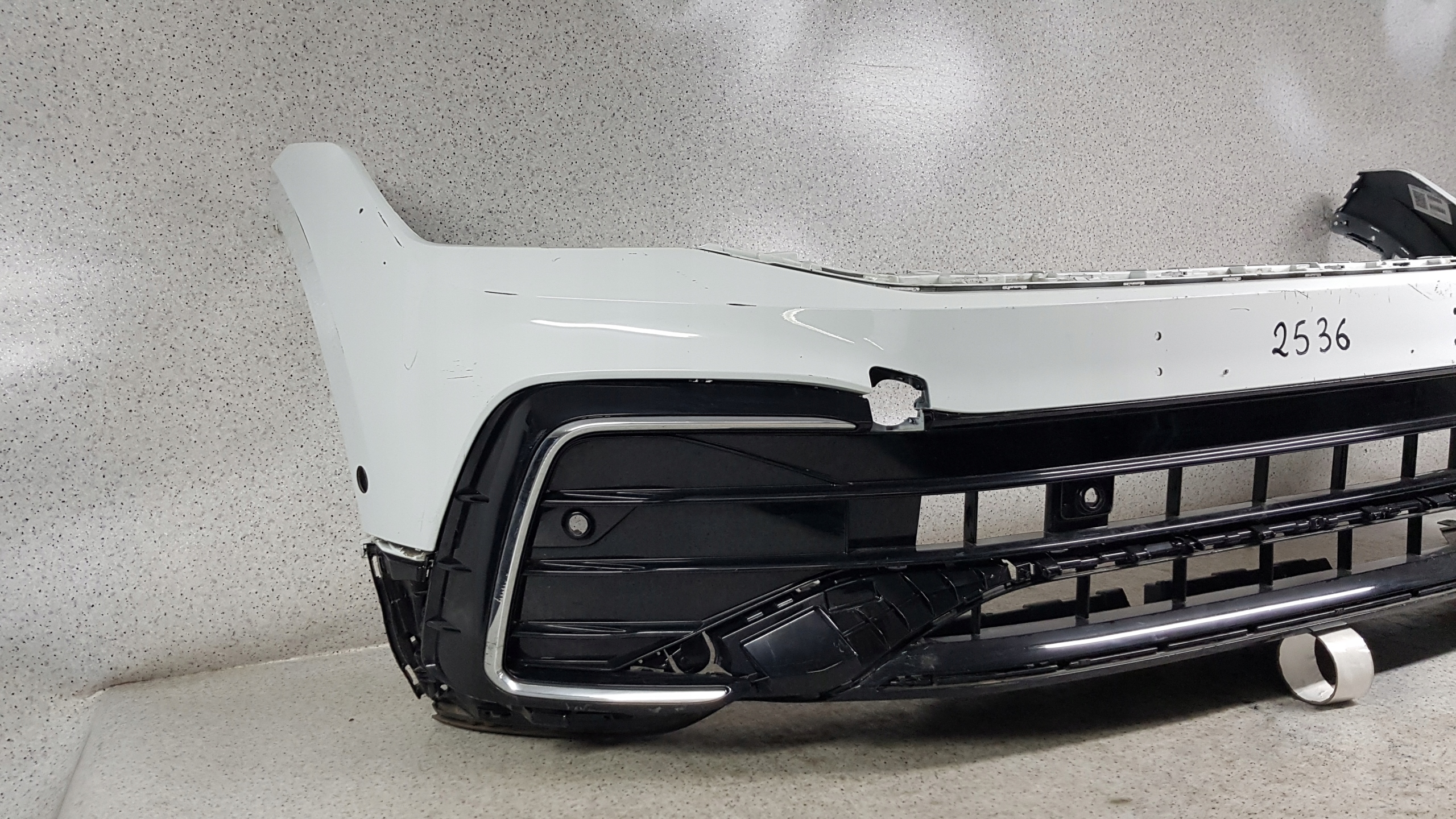 VW TIGUAN LIFT R LINE 5NA 2020 - bumper front 2536