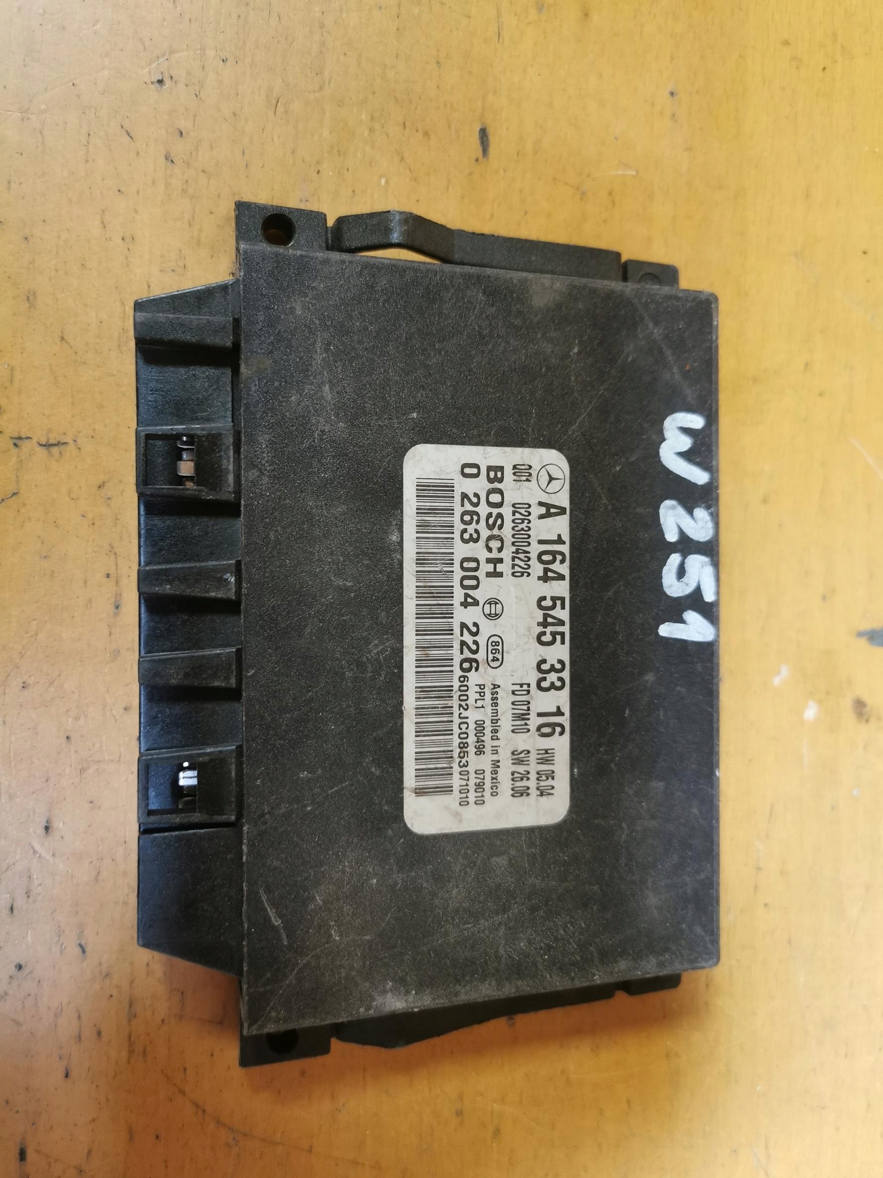 control unit PDC MERCEDES R-KLASA W251 A1645453316