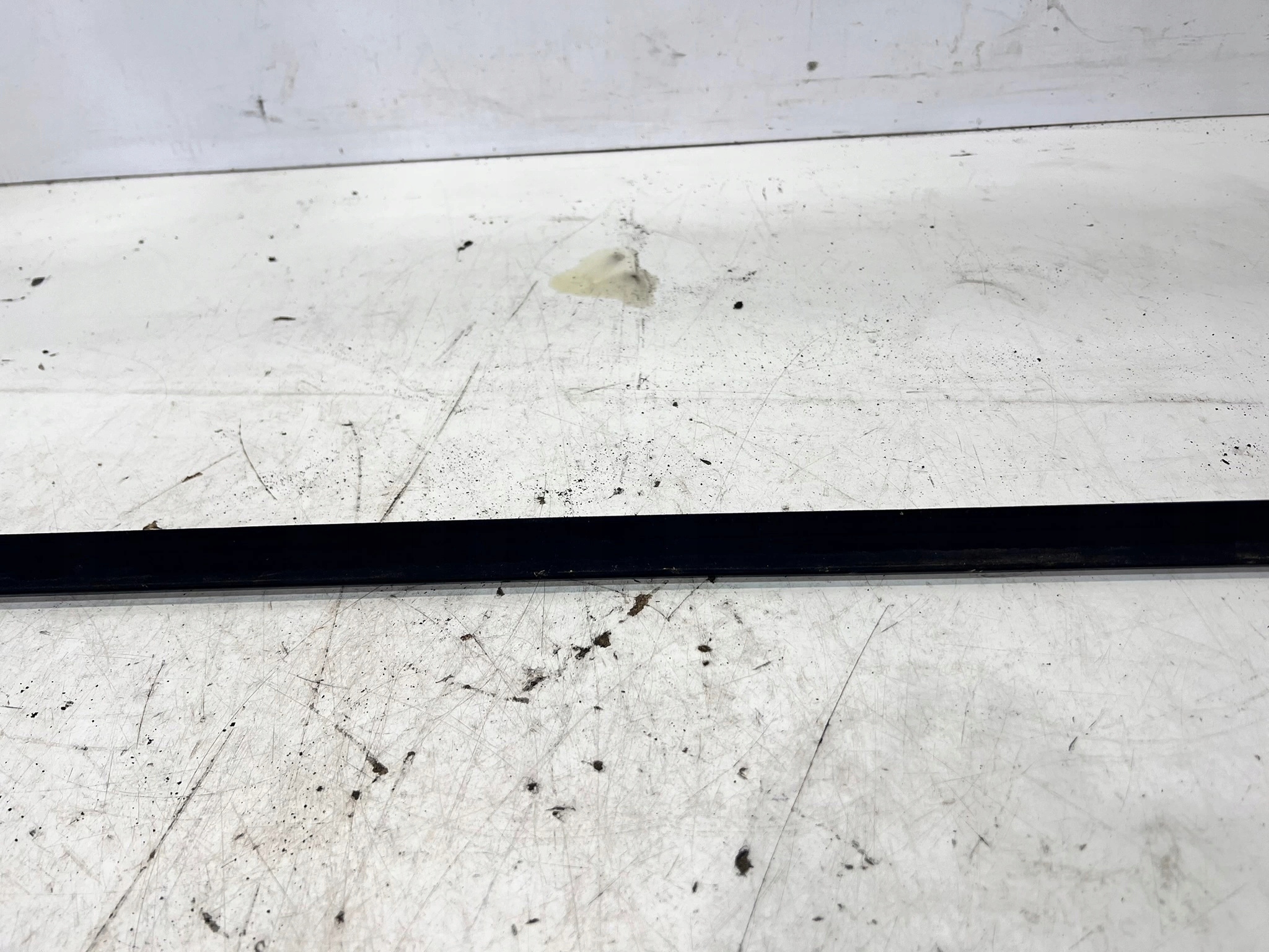 moulding CHROM door left front AUDI A3 8Y 8Y0837475B