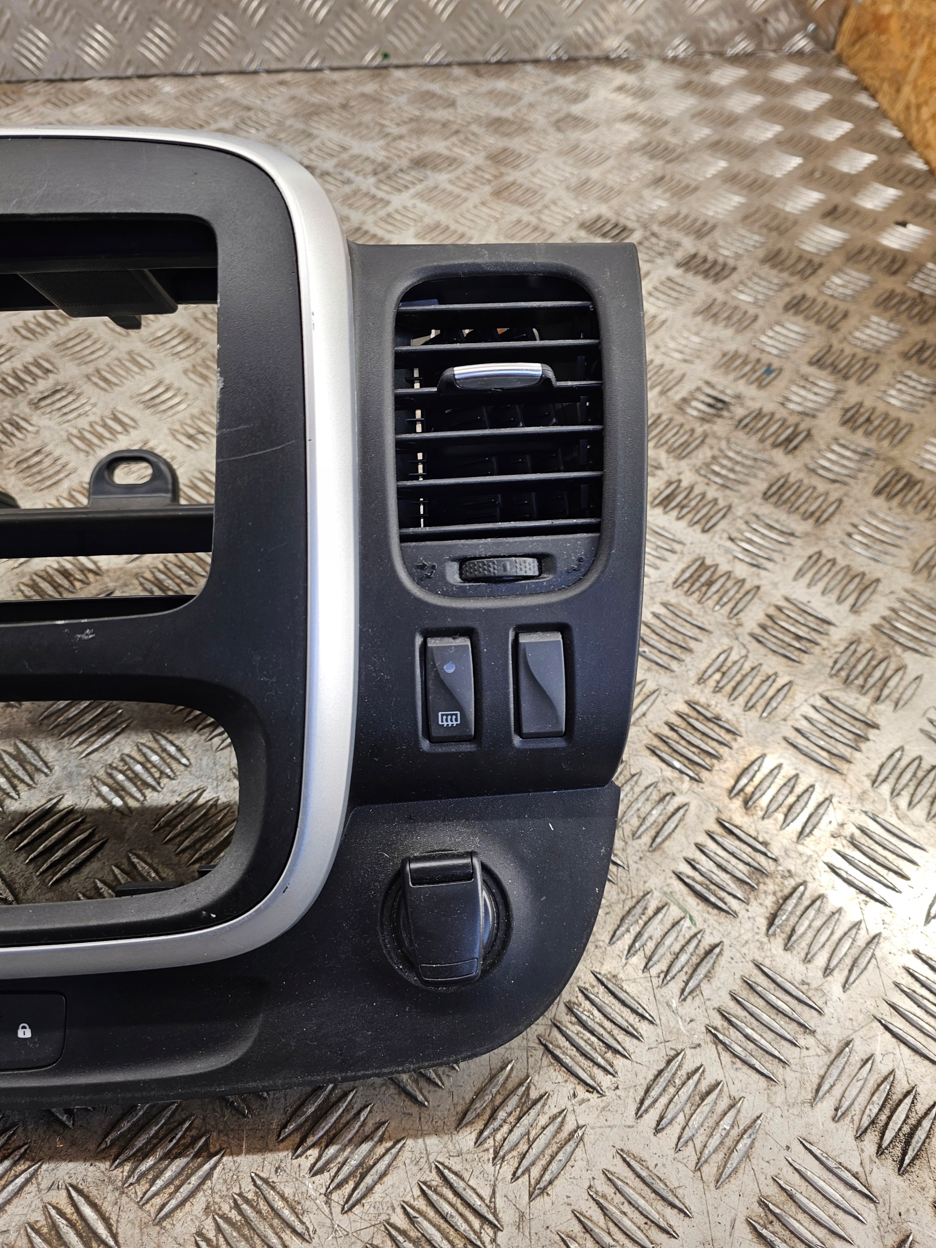 OPEL VIVARO B moulding cover frame RADIA 93452450