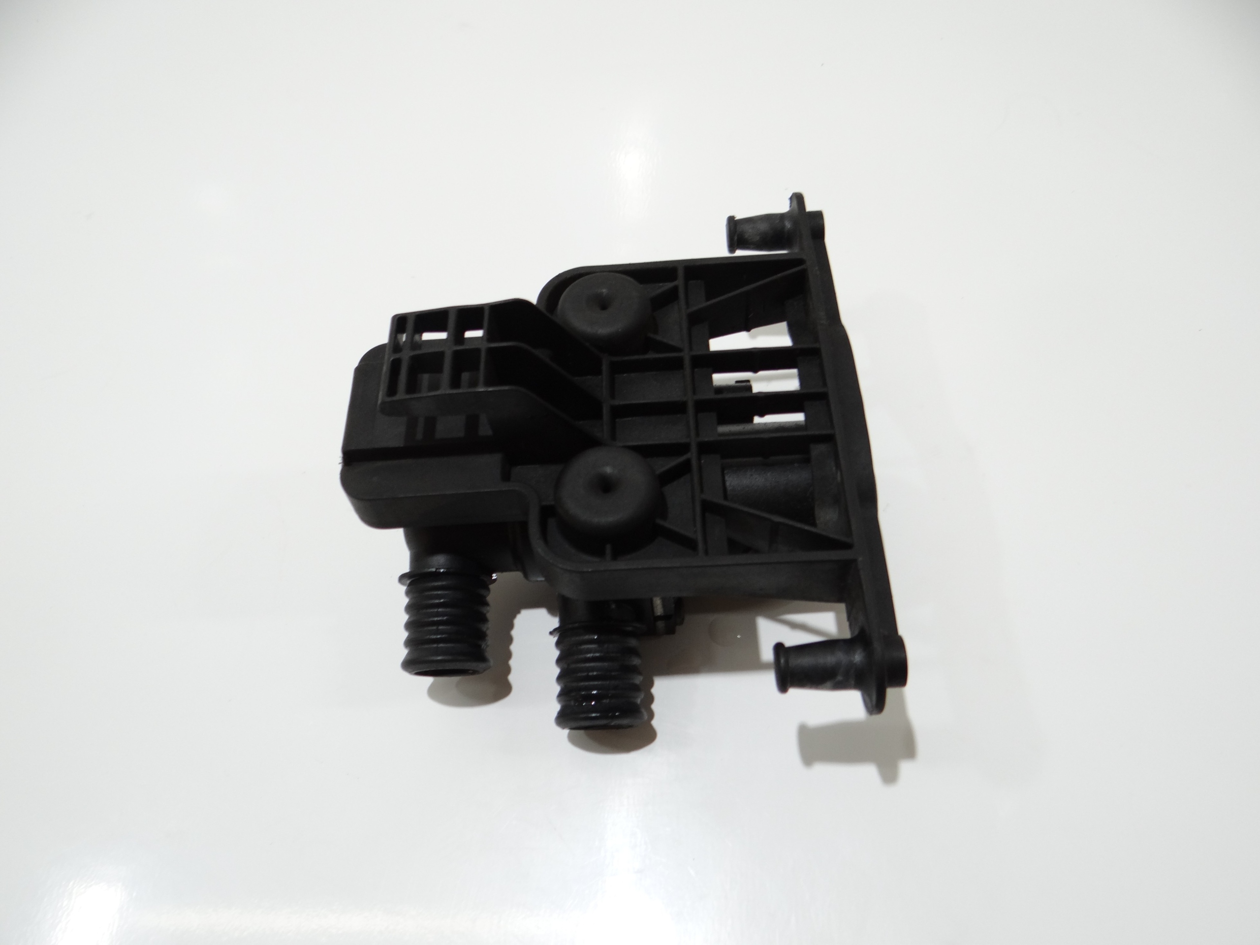 BMW E60 LCI pumpa vode elektroventil 6920226