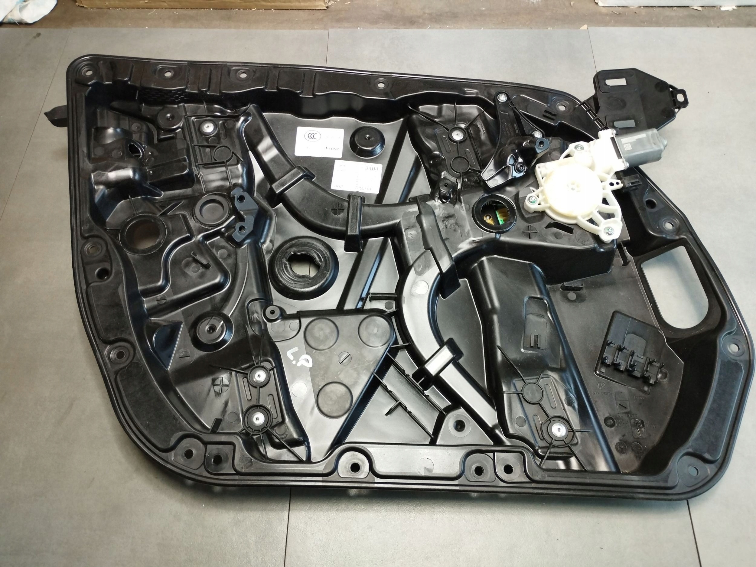 Mercedes-Benz E W213 2018 mechanism windows left front A2137204905