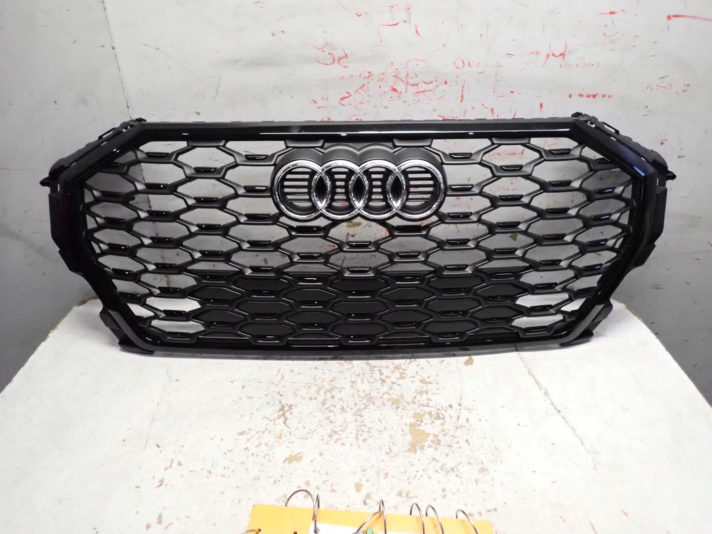 grille AUDI Q3 II 2018- S-LINE 83F853651
