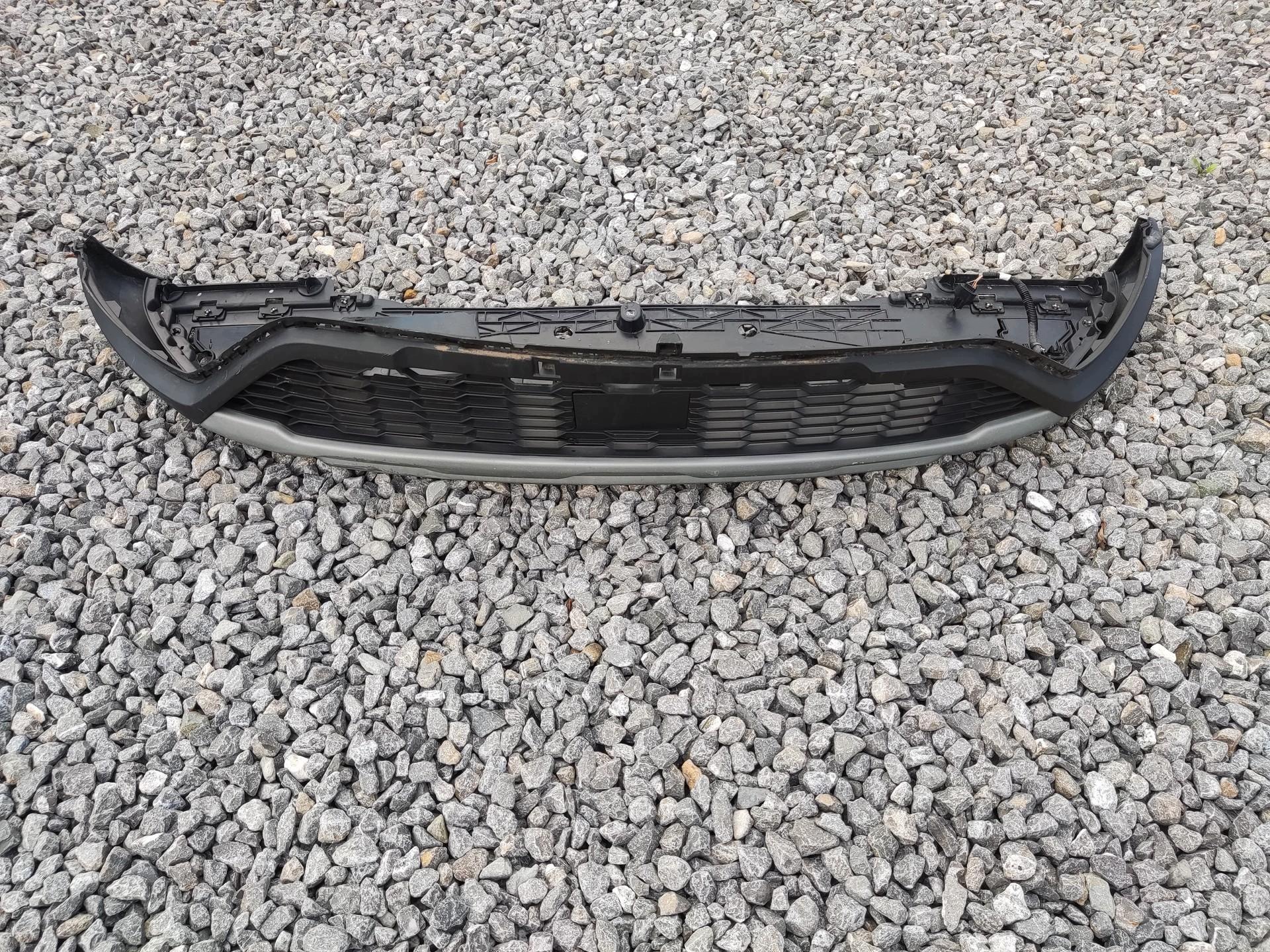 cover cover below bumper front grid DACIA SANDERO III STEPWAY 2021-2025