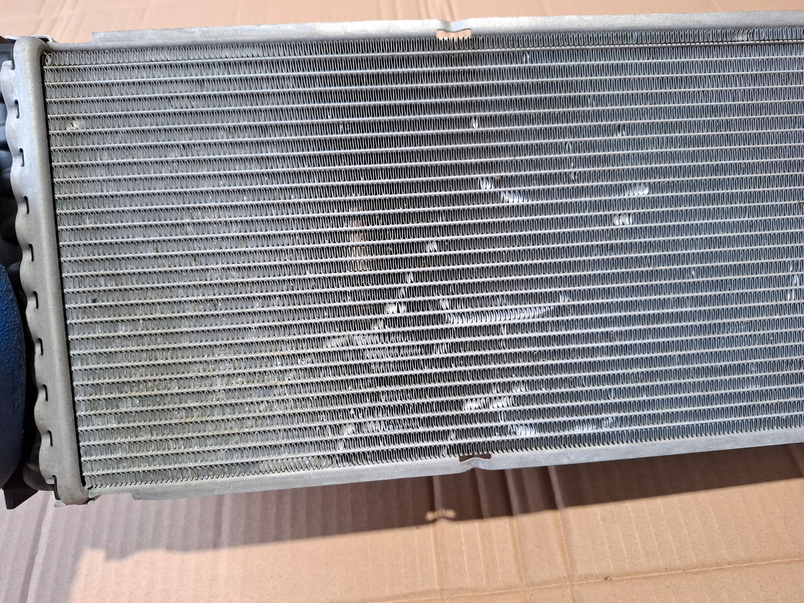 water cooler Porsche 911 GT3 992 22r 9GT121253b