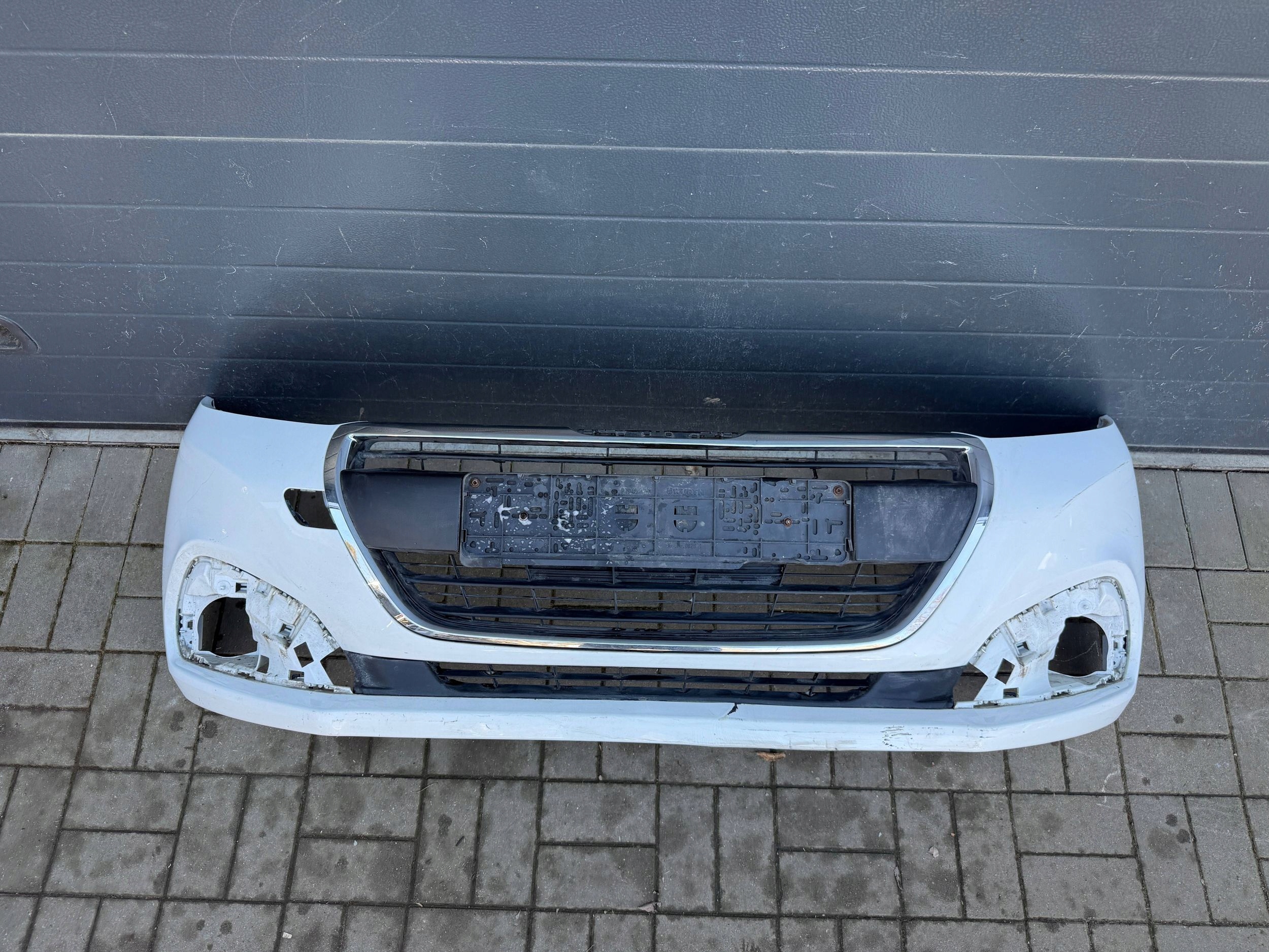 Peugeot 208 15- Lift bumper front front