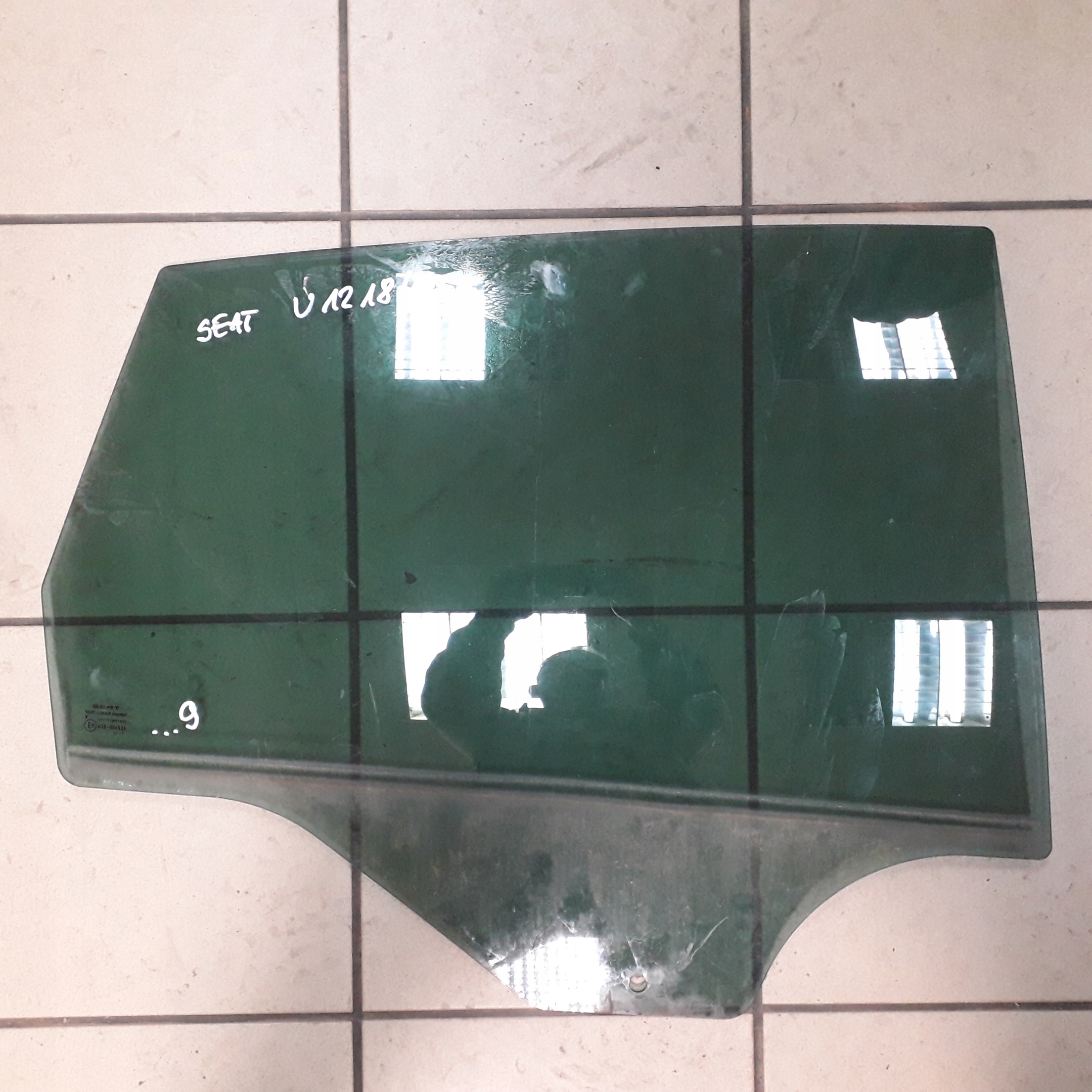 SEAT TOLEDO III ALTEA SZYBA PRAWA TYLNA CIEMNA 9