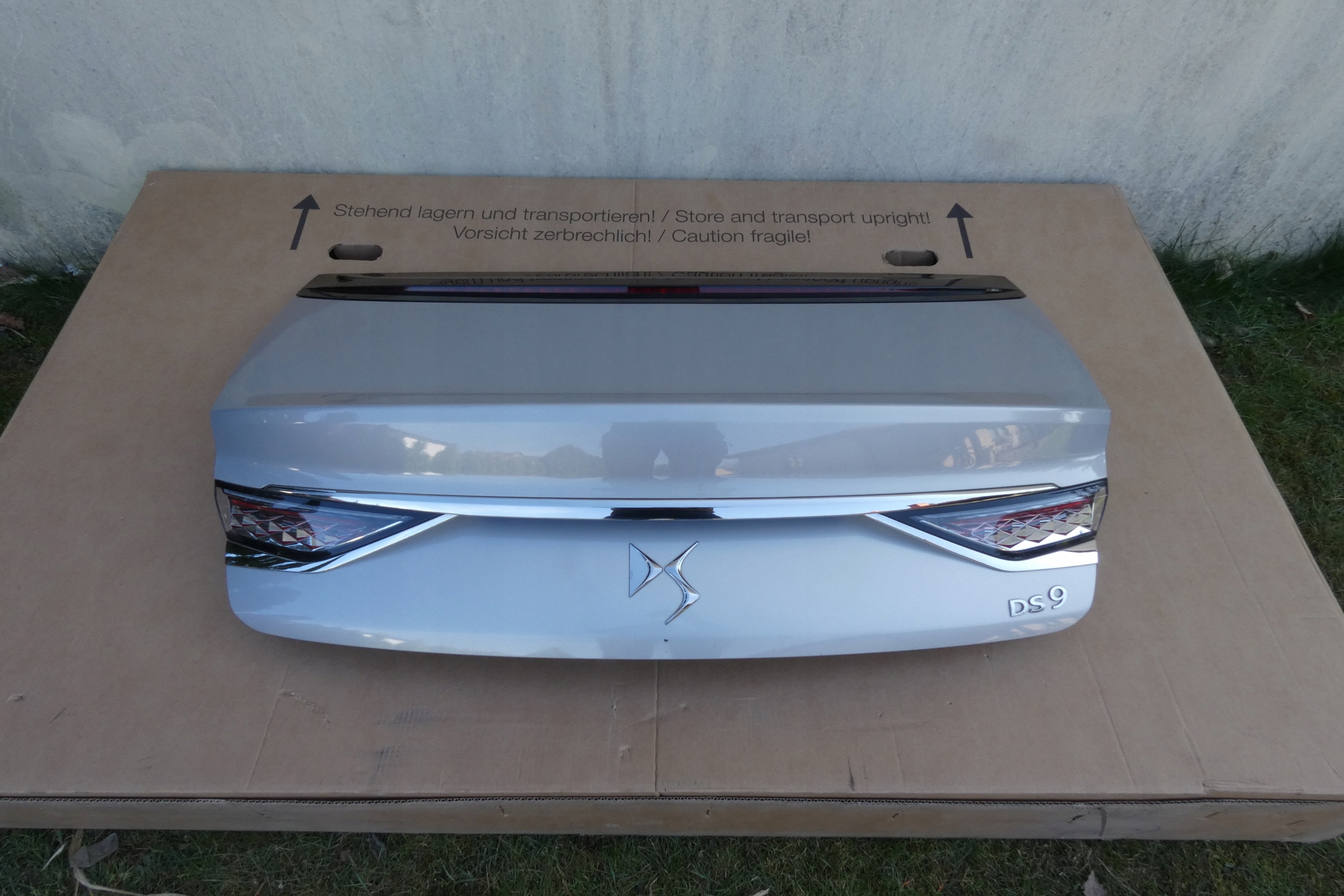 Citroen DS9 boot door EPH