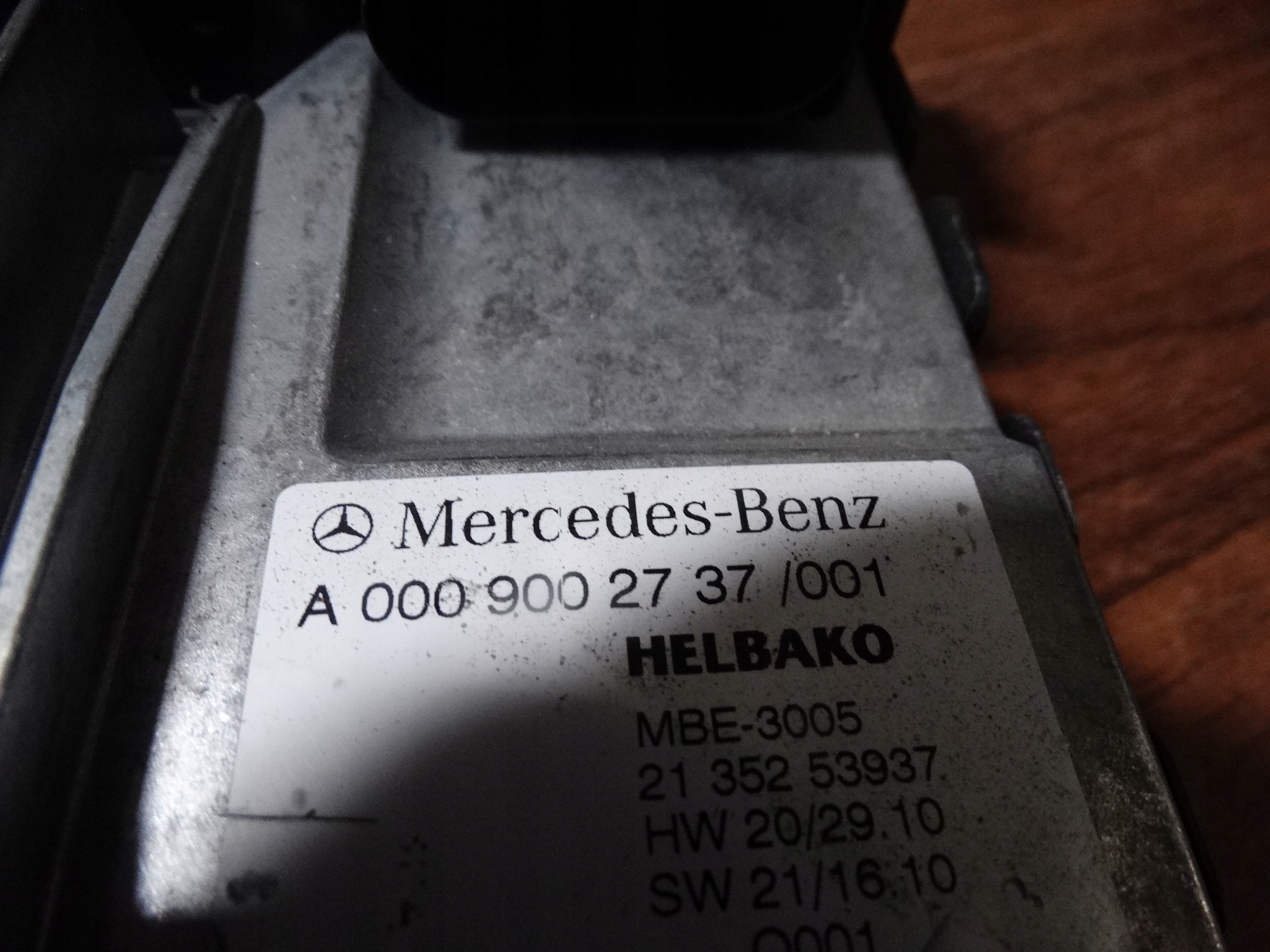 IDEALNY Bedienteil AKUMULATORA MERCEDES W223 1 9