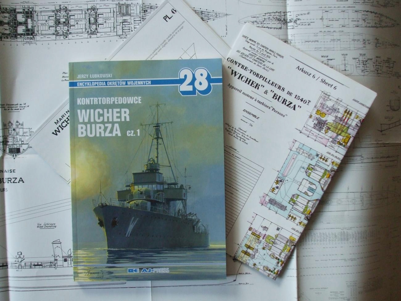 Kontrtorpedowce Wicher, Burza cz. 1 Aj Press