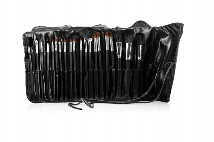 ZESTAW PĘDZLI DO MAKIJAŻU 20 SZTUK + ETUI RONNEY