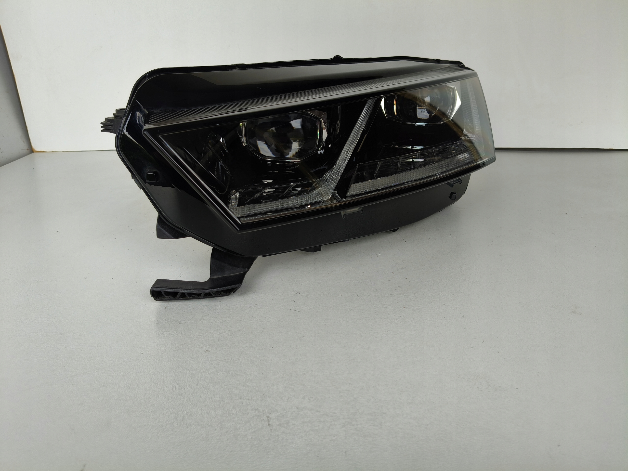 light left REFLEKTOR SKODA OCTAVIA 4 IV 5E3 20- FULL LED