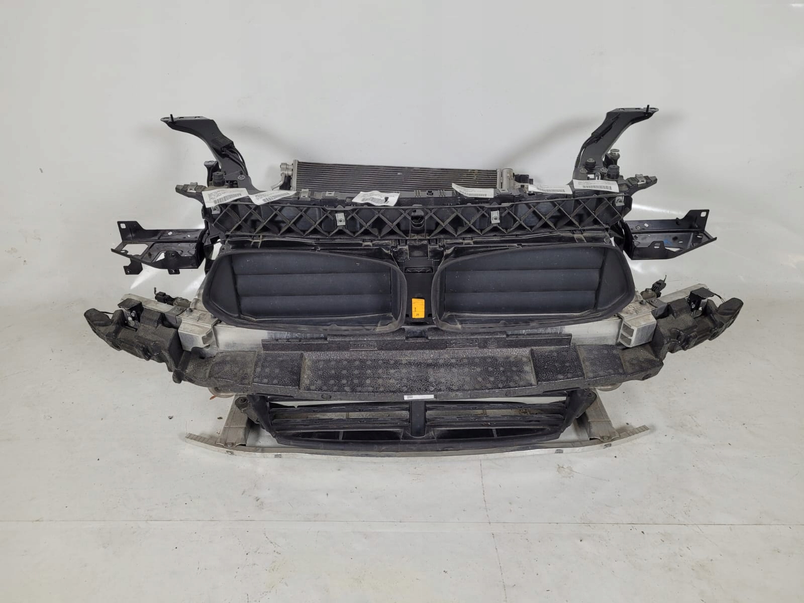 BMW X2 F39 18- PAS PRZEDNI WZMOCNIENIE CHŁODNICE