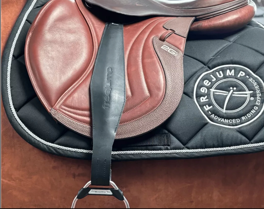 Freejump, Puśliska 4X6 M czarny