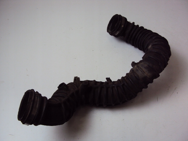 8200607746 - ТРУБА ИНТЕРКУЛЕРА RENAULT TRAFFIC VIVARO 2.0 DCI