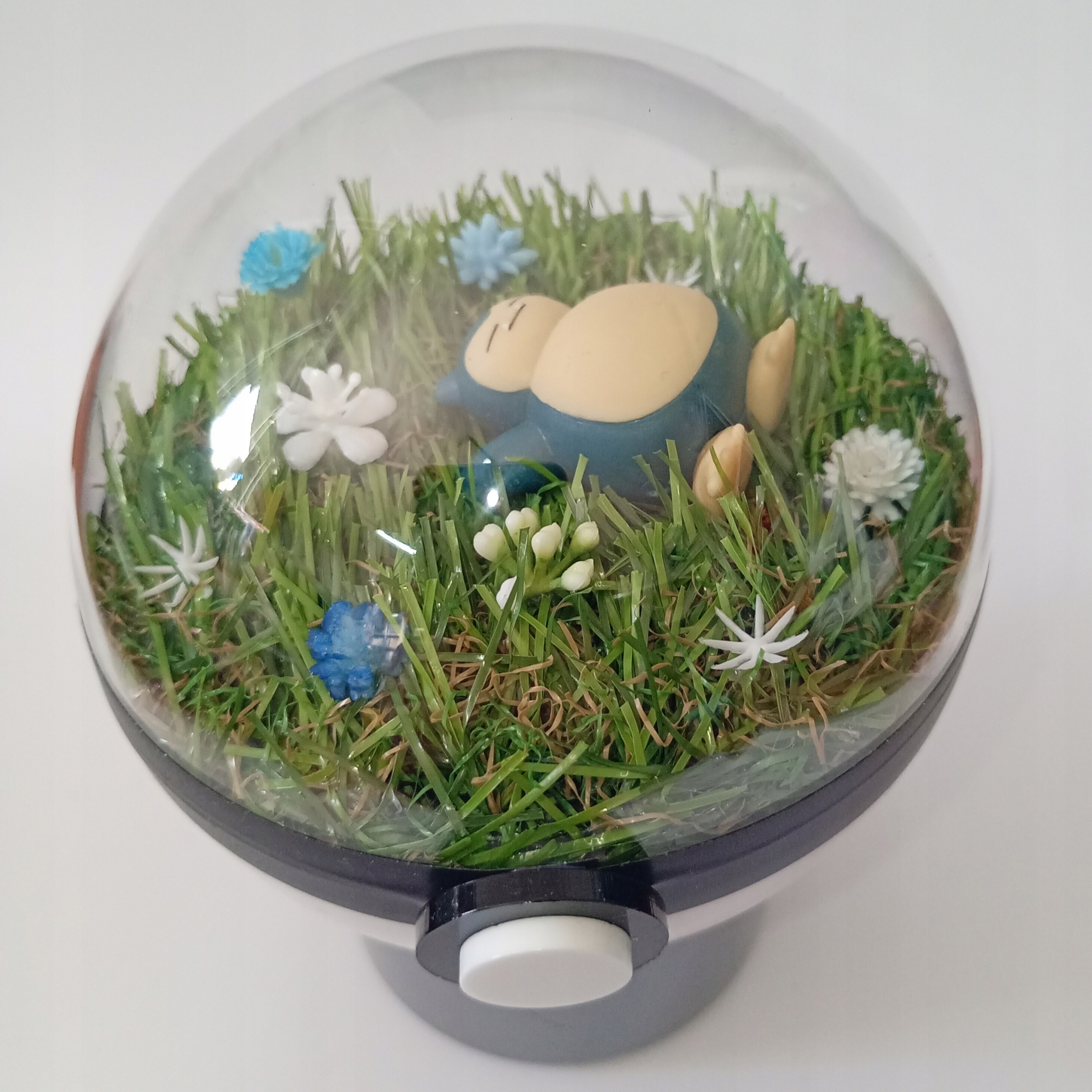 Snorlax Pokeballové Terárium Unikátní Diorama Pokémon Ručně Vyrobené 10 CM
