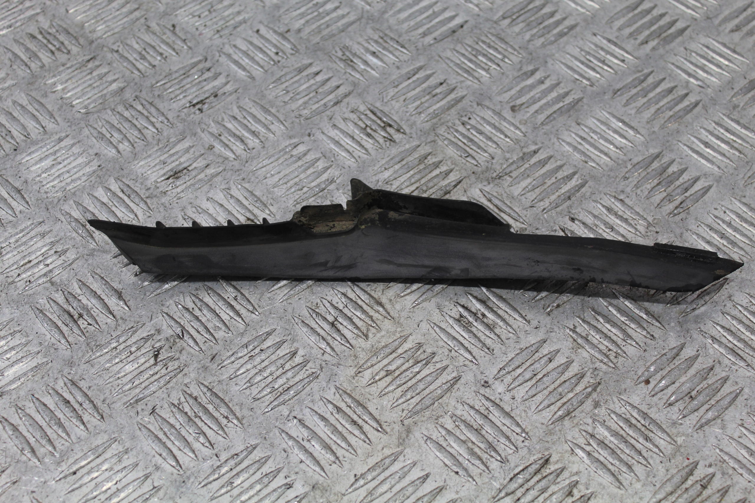 cover under the window TOYOTA VERSO 53867-0F020