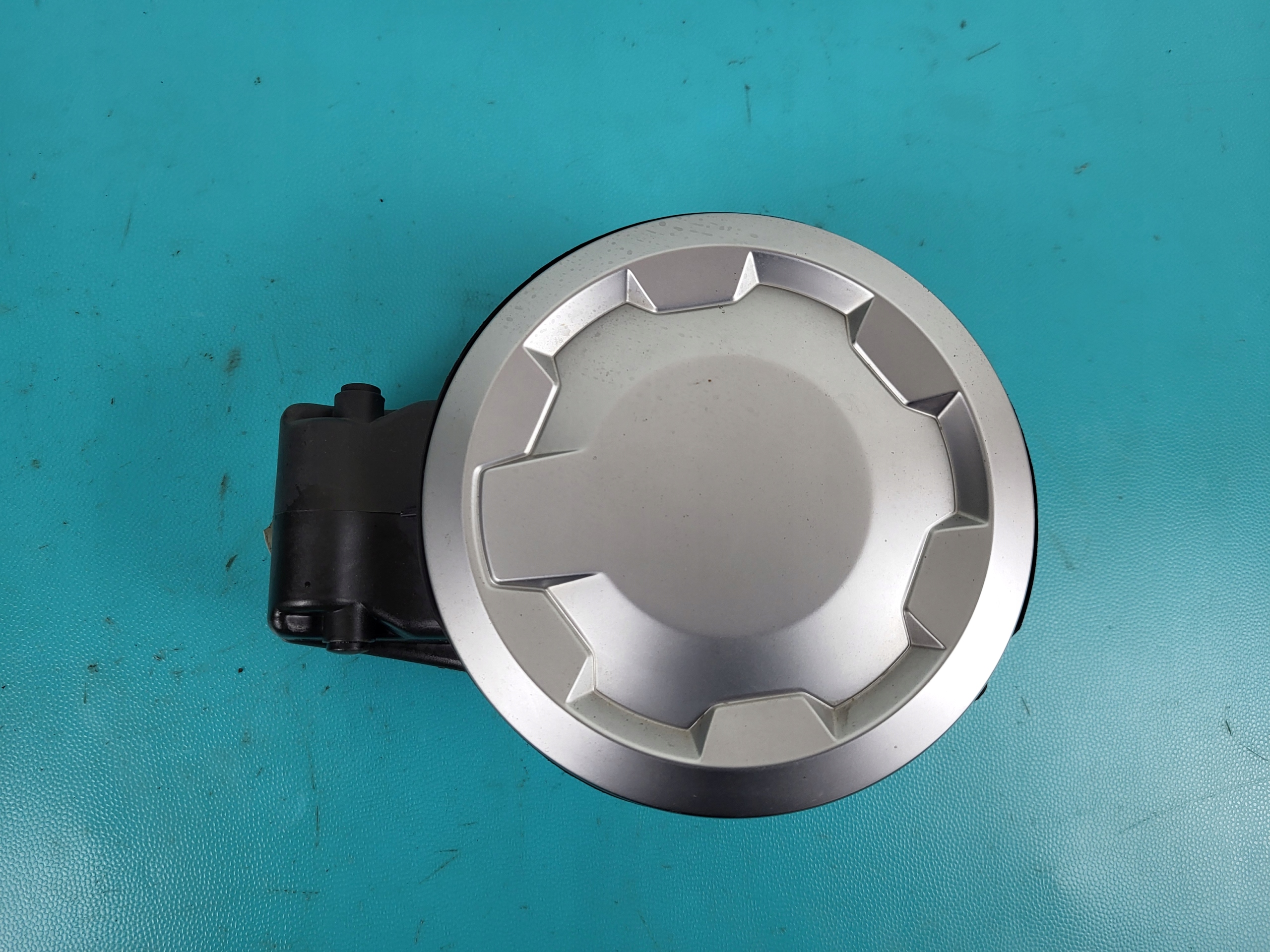 HONDA CIVIC VIII UFO 08r 1.8 I-VTEC KLAPKA WLEWU PALIWA