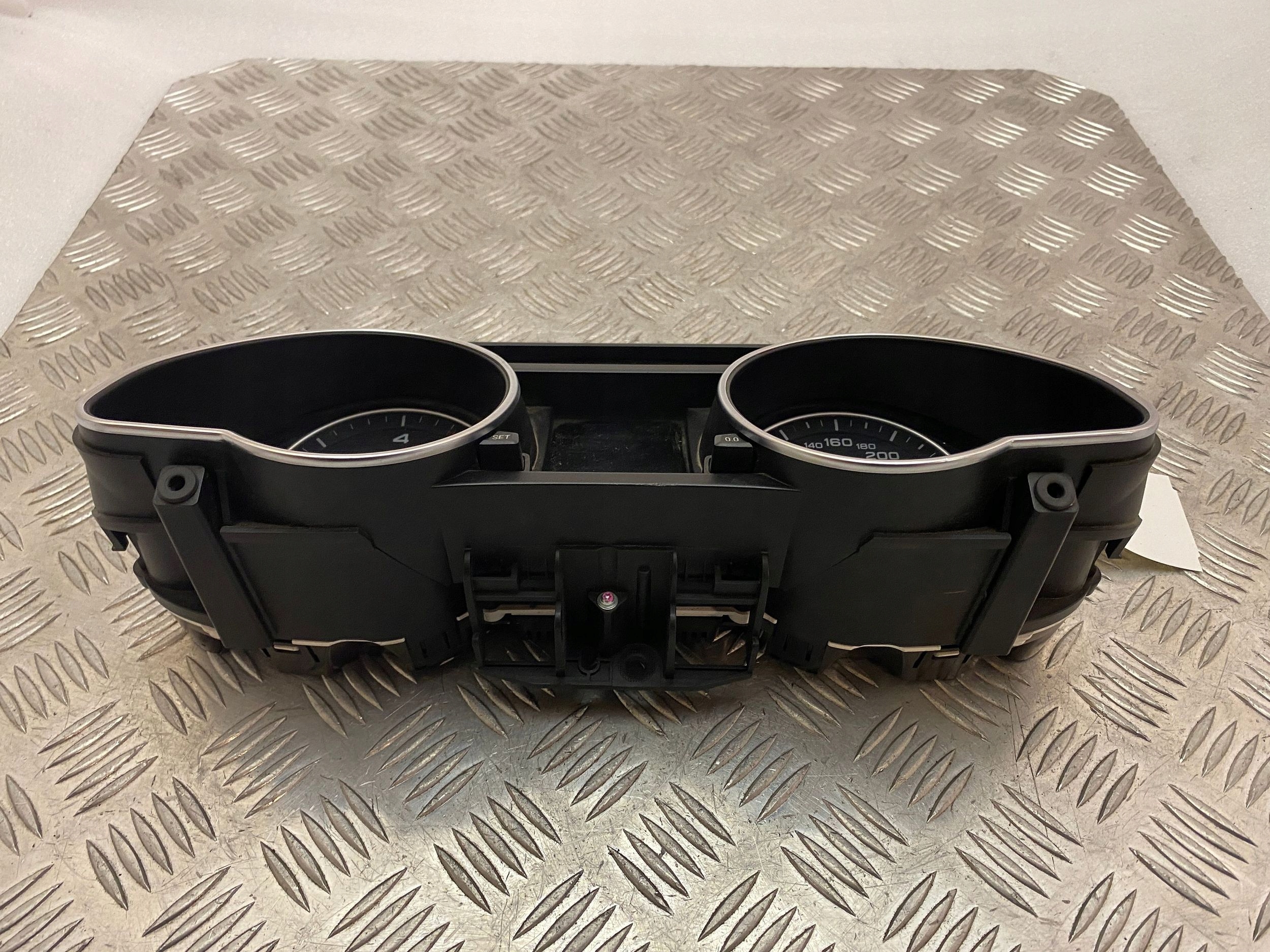 Audi A5 SPORTBACK 8TA 2012 спидометр /