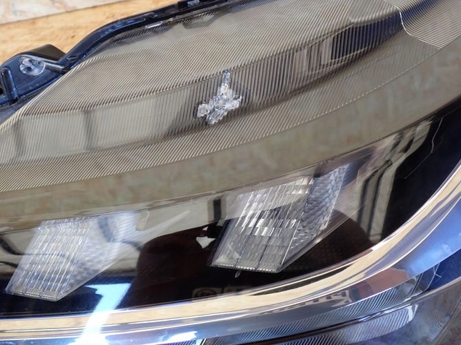 SUZUKI SX4 S-CROSS FULL LED 21- reflektor left light left