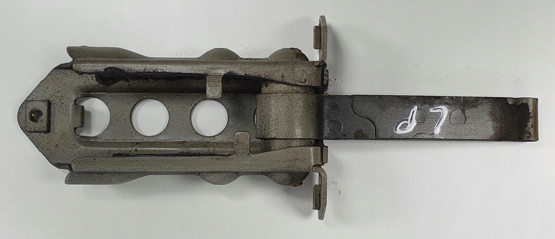 OGRANICZNIK DRZWI PRZÓD MERCEDES W124 COUPE