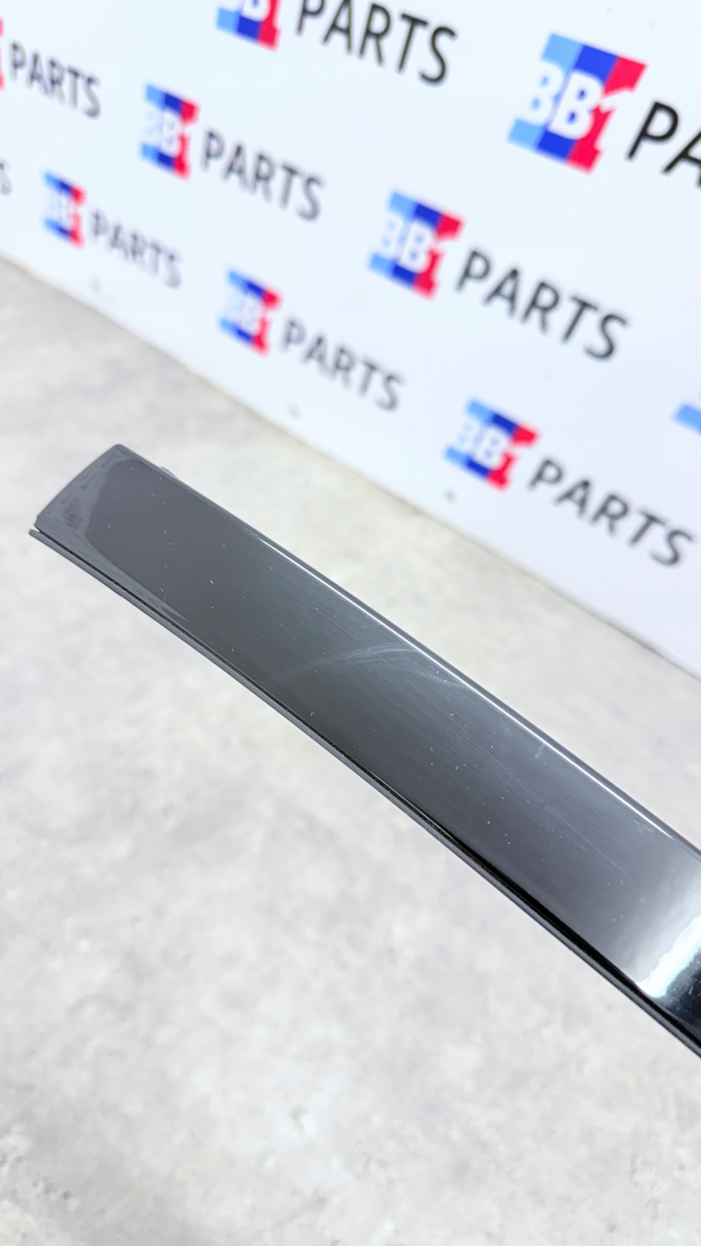 BMW G05 X5 moulding windows CZOLOWEJ right SHADOWLINE 7463528