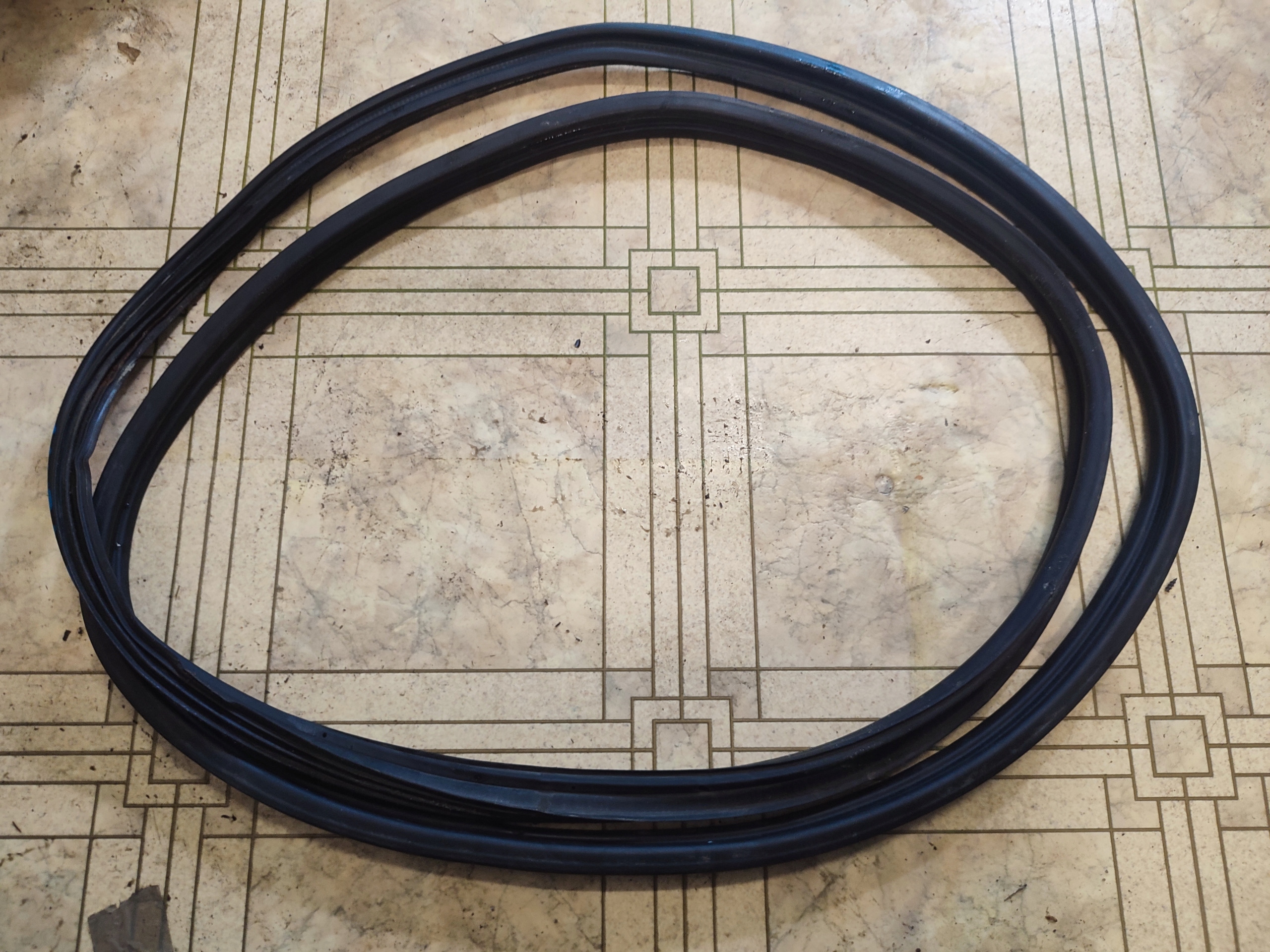 gasket bonnet boot Hyundai Santa Fe and