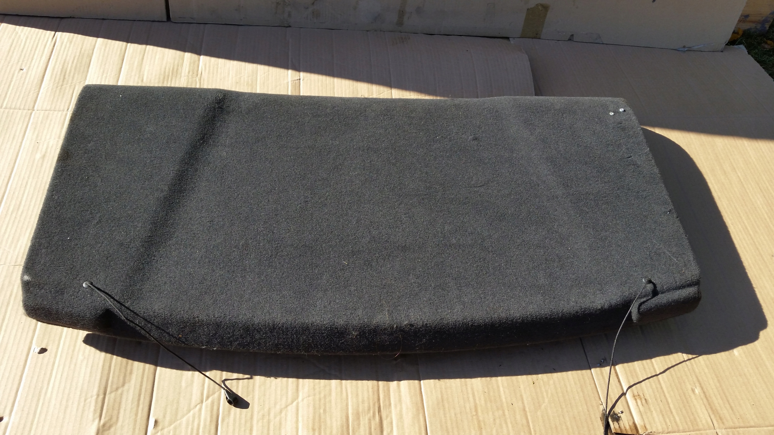 2004- - ЗАДНЯЯ ПОЛКА БАГАЖНОГО ОТДЕЛЕНИЯ SEAT ALTEA