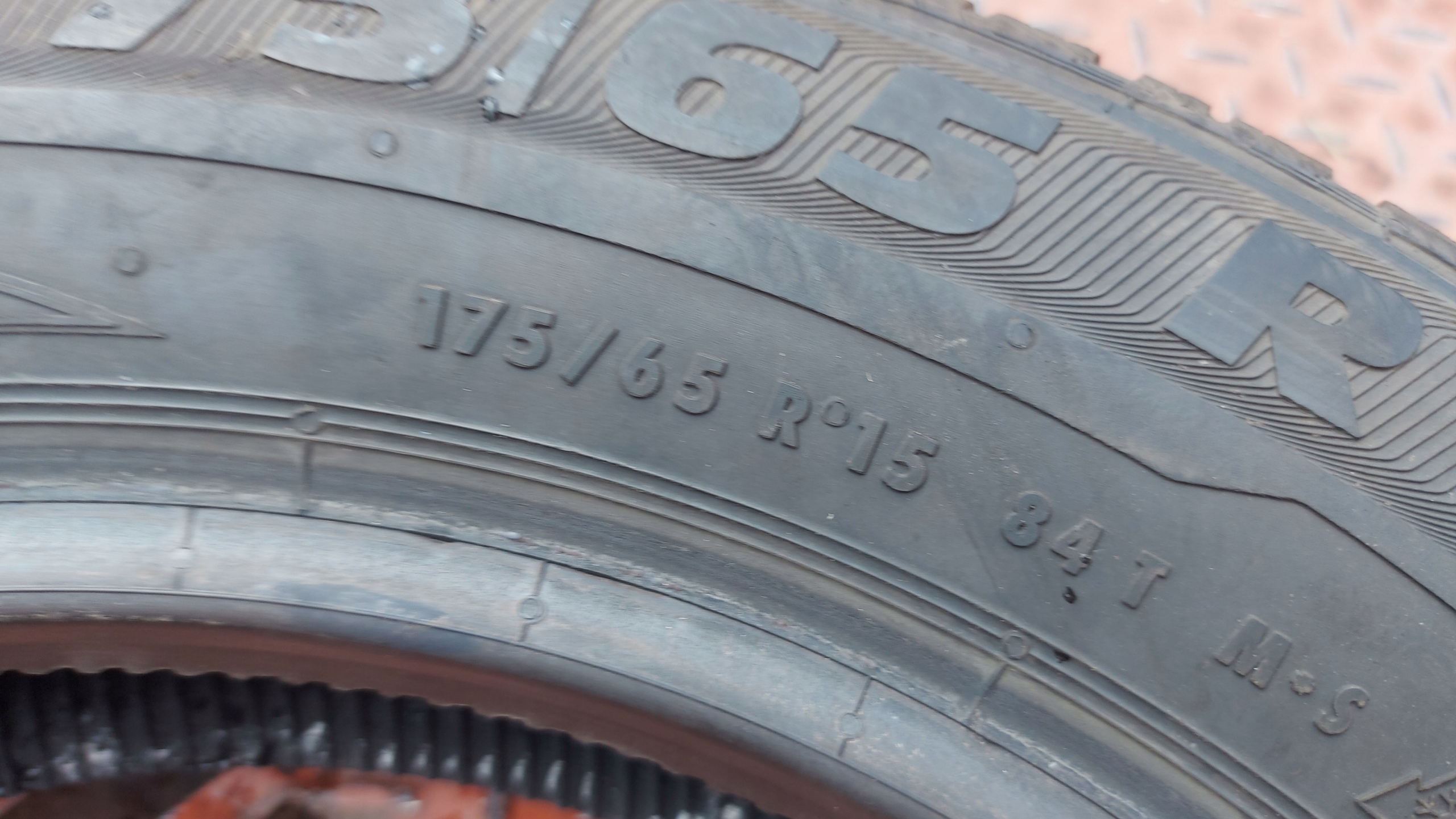 SEMPERIT SPEED-GRIP 2 175/65R15 tyres tyre ZIMOWA 8mm