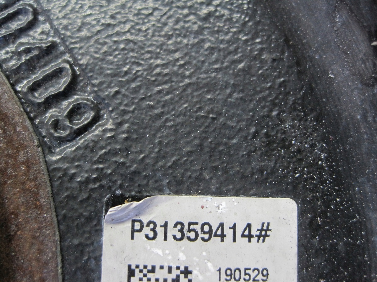 pulley VOLVO V40 II 2,0i P31359414