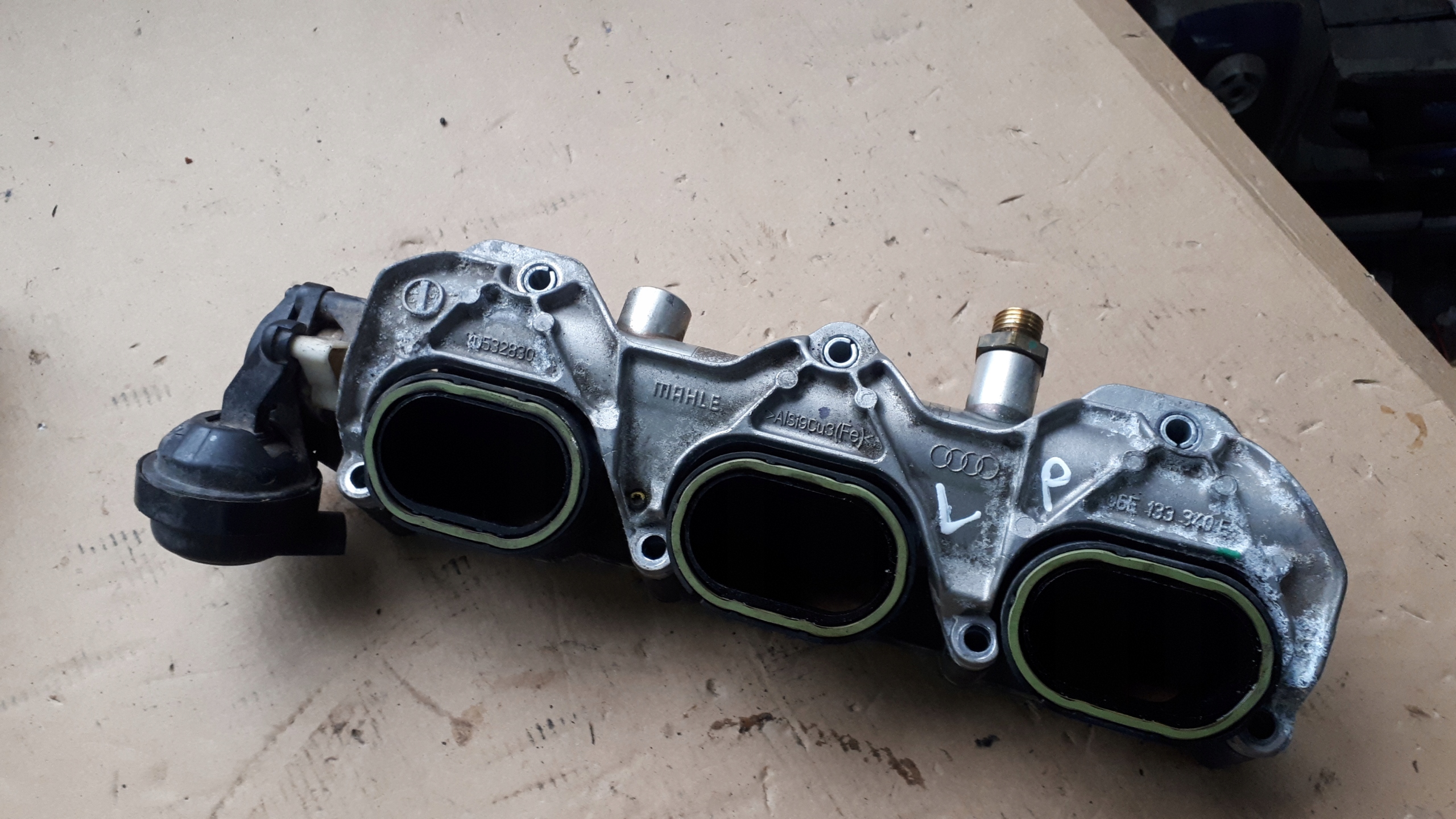 A6 C7 4G A7 intake manifold left 3.0 TFSI S4 B8 S5