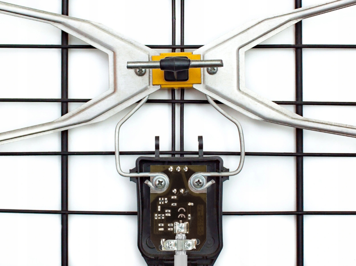 Wzmacniacz Montis MT032-CZARNY Marka Montis