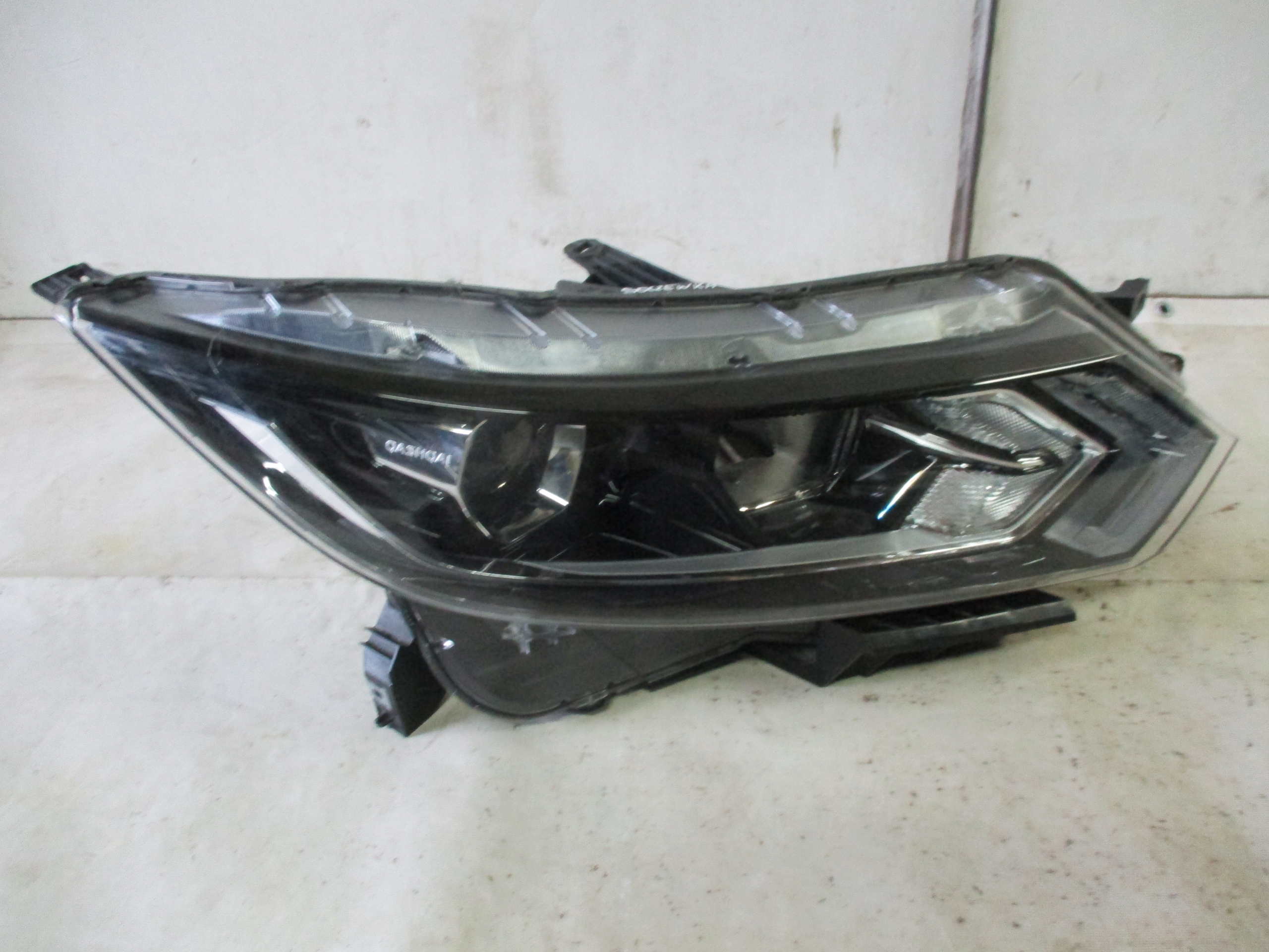 light right front front Nissan Qashqai II 2 lift 17r- 100-19009