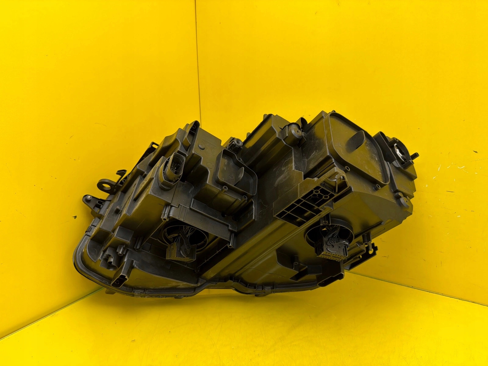 light right Volkswagen Tiguan II 2 16- Full Led 5NB941082D