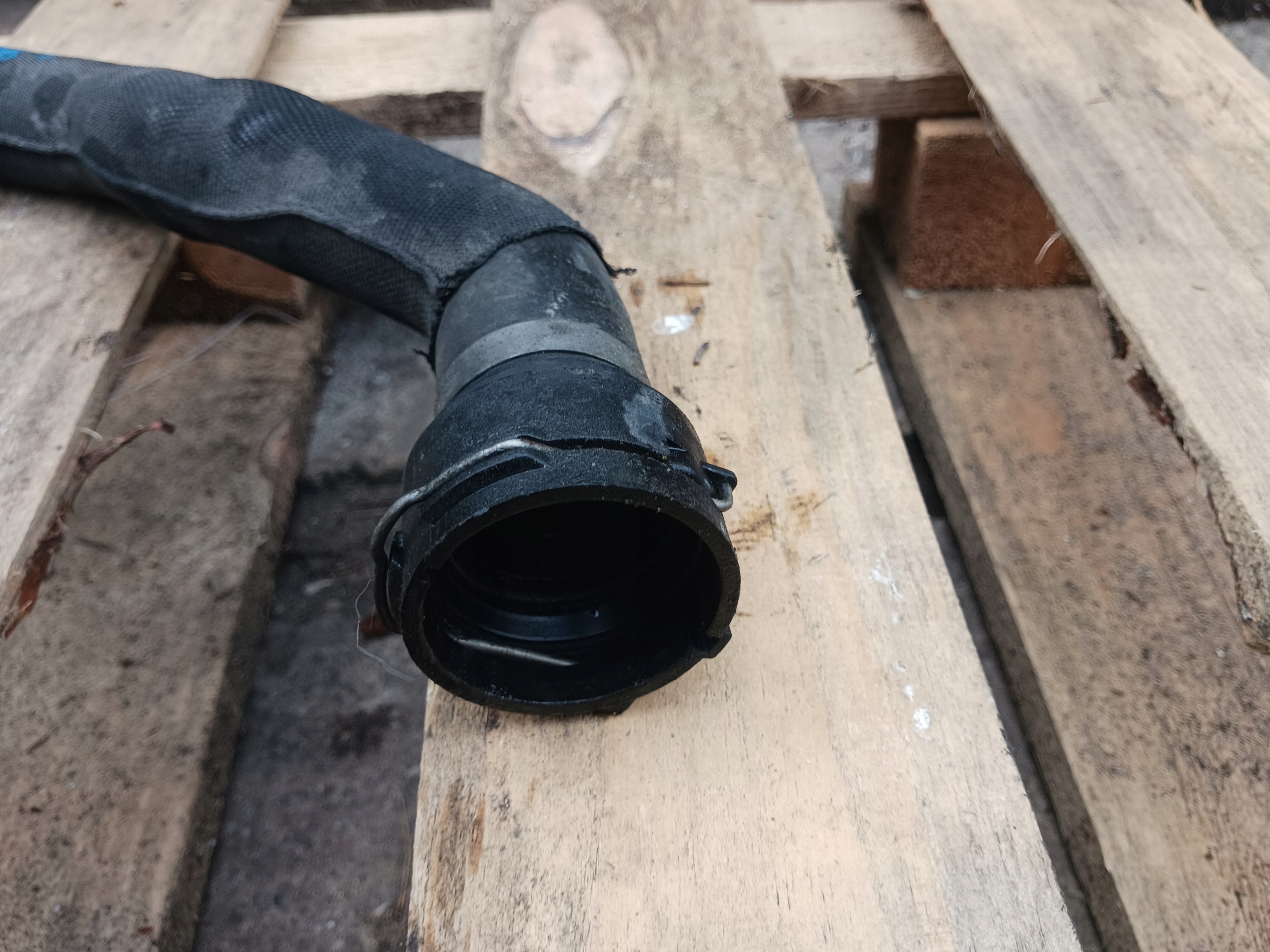 pipe cooling Audi A5 8T 1.8 TFSI S4000197