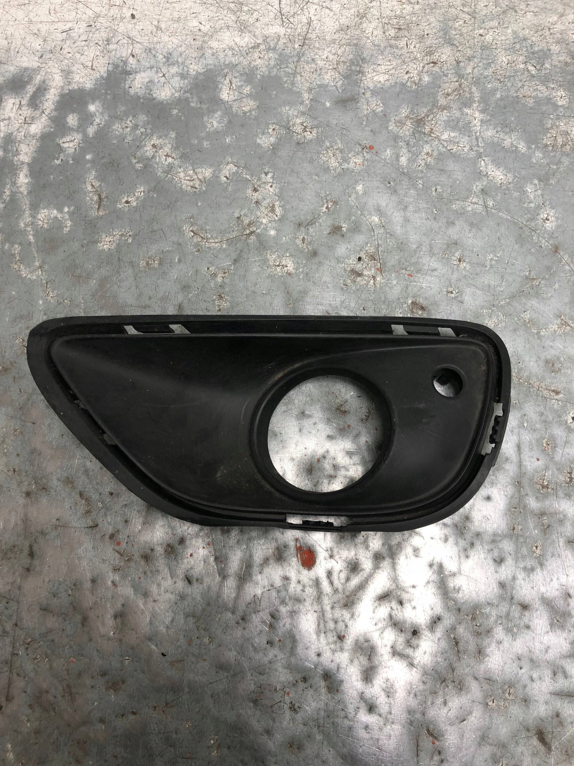 grid fog lights left front PORSCHE CAYENNE 7P5807823